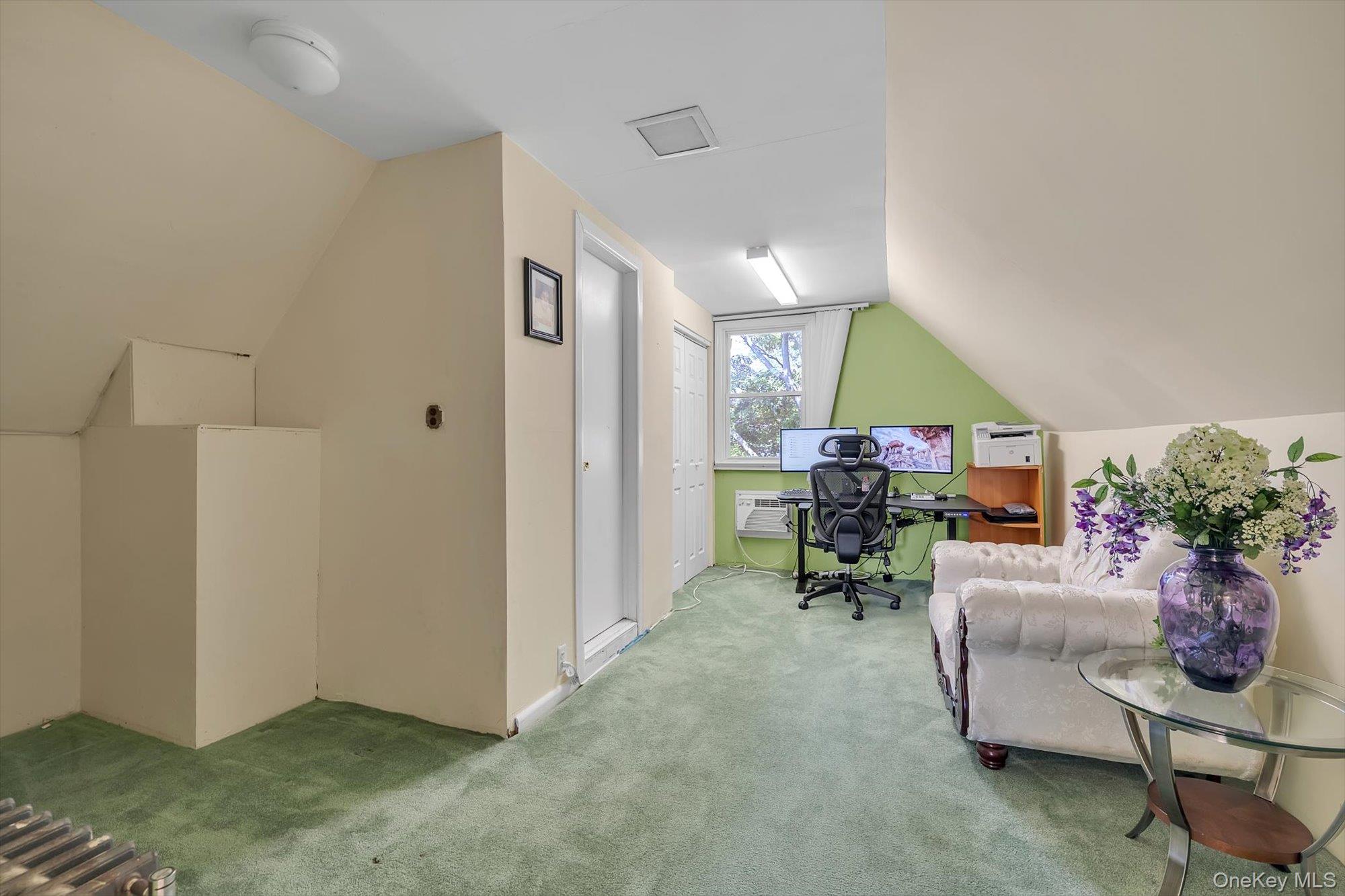 276 85th Avenue – For Sale photo 16
