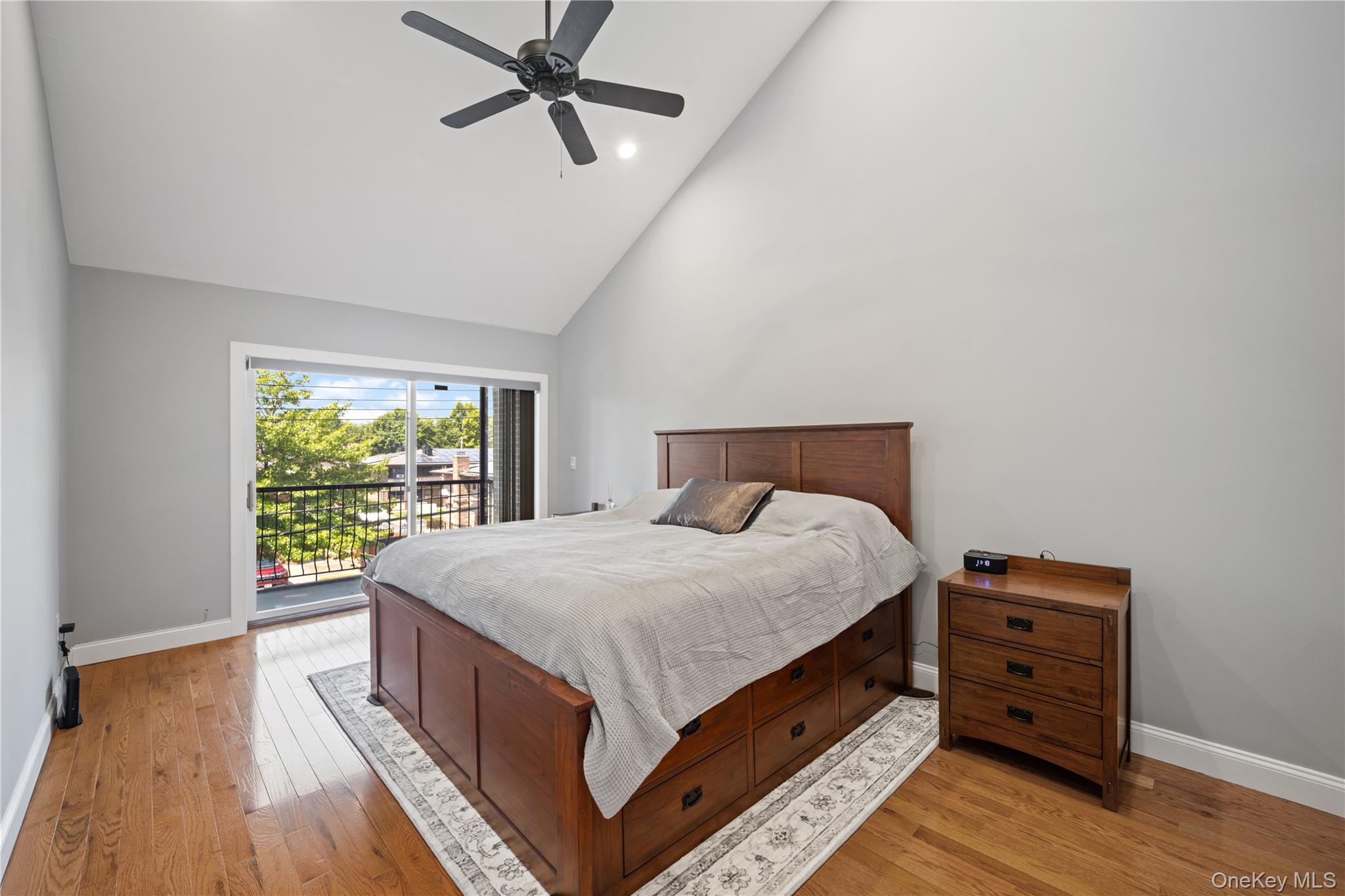 180 Davis Avenue, Unit 12A photo 15