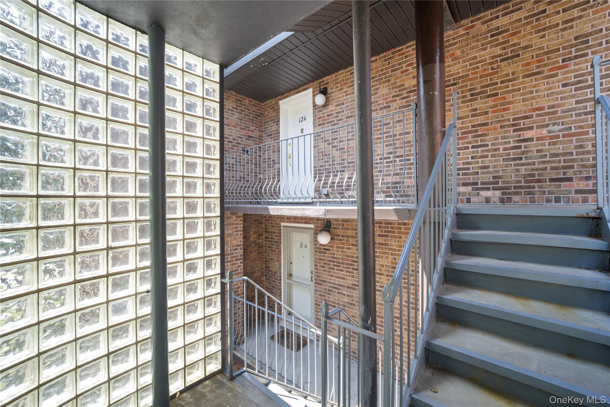 180 Davis Avenue, Unit 12A photo 4