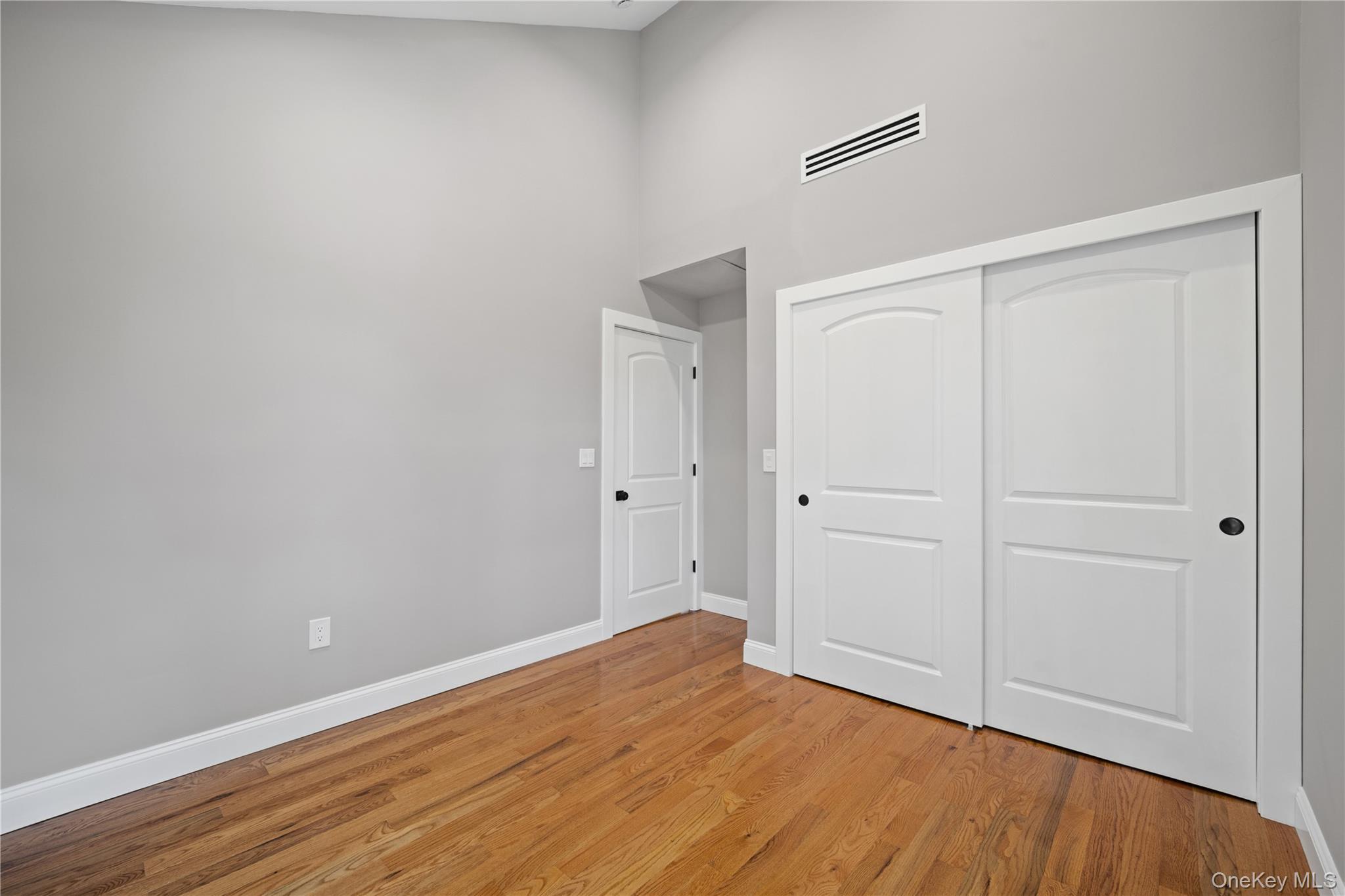 180 Davis Avenue, Unit 12A photo 25