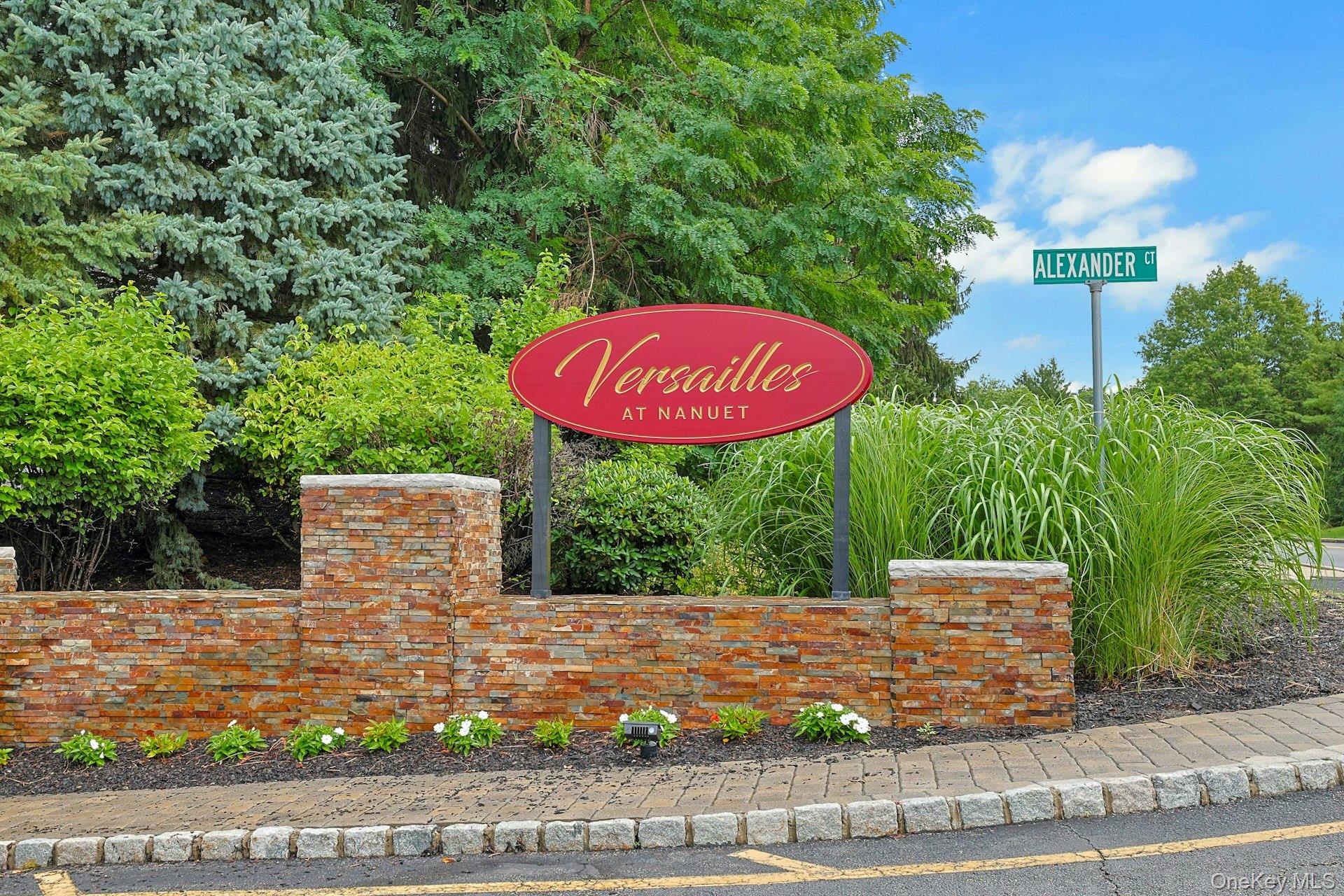60 Alexander Court – For Sale