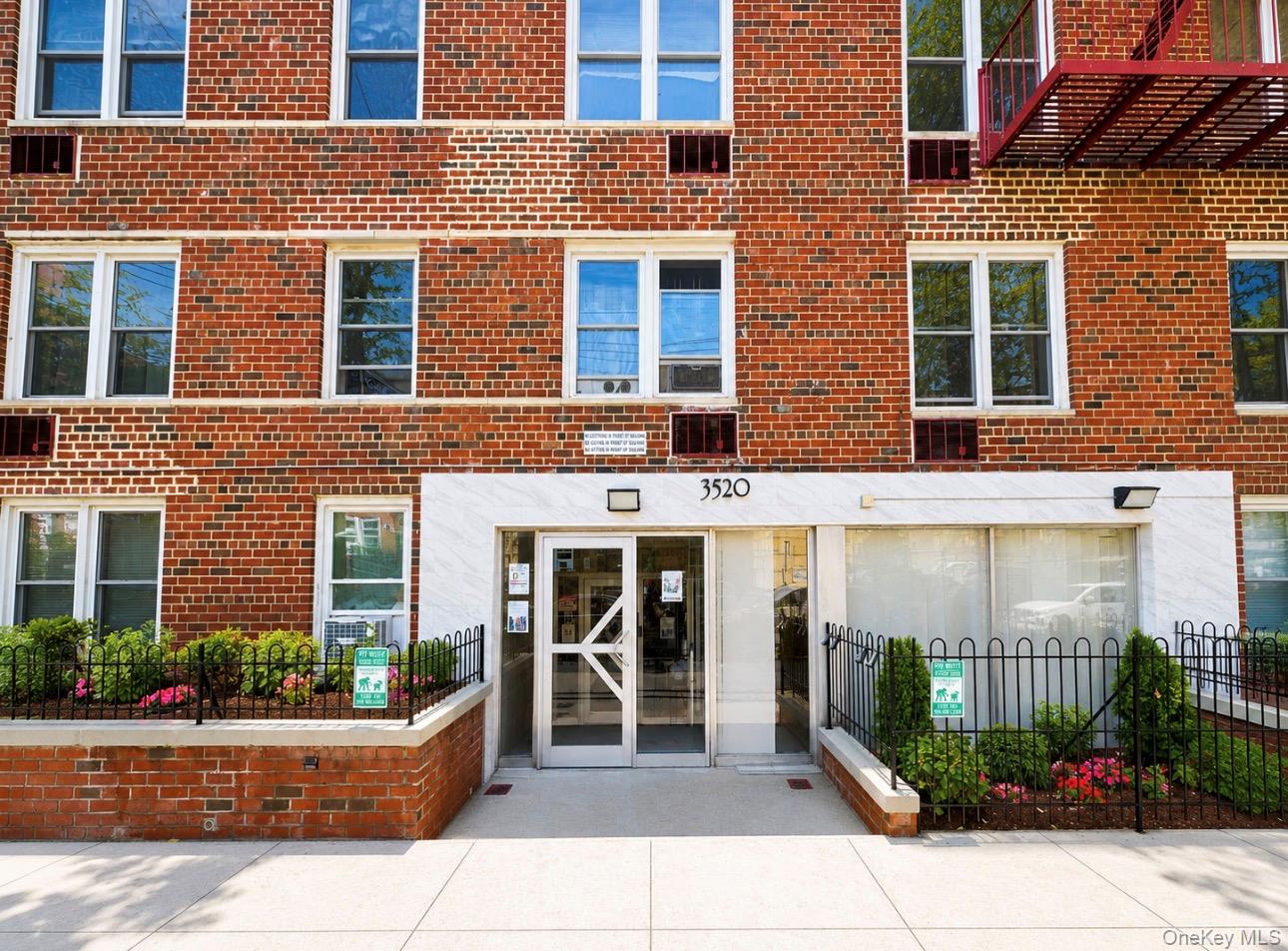 3520 Tryon Avenue, Unit 208 photo 2