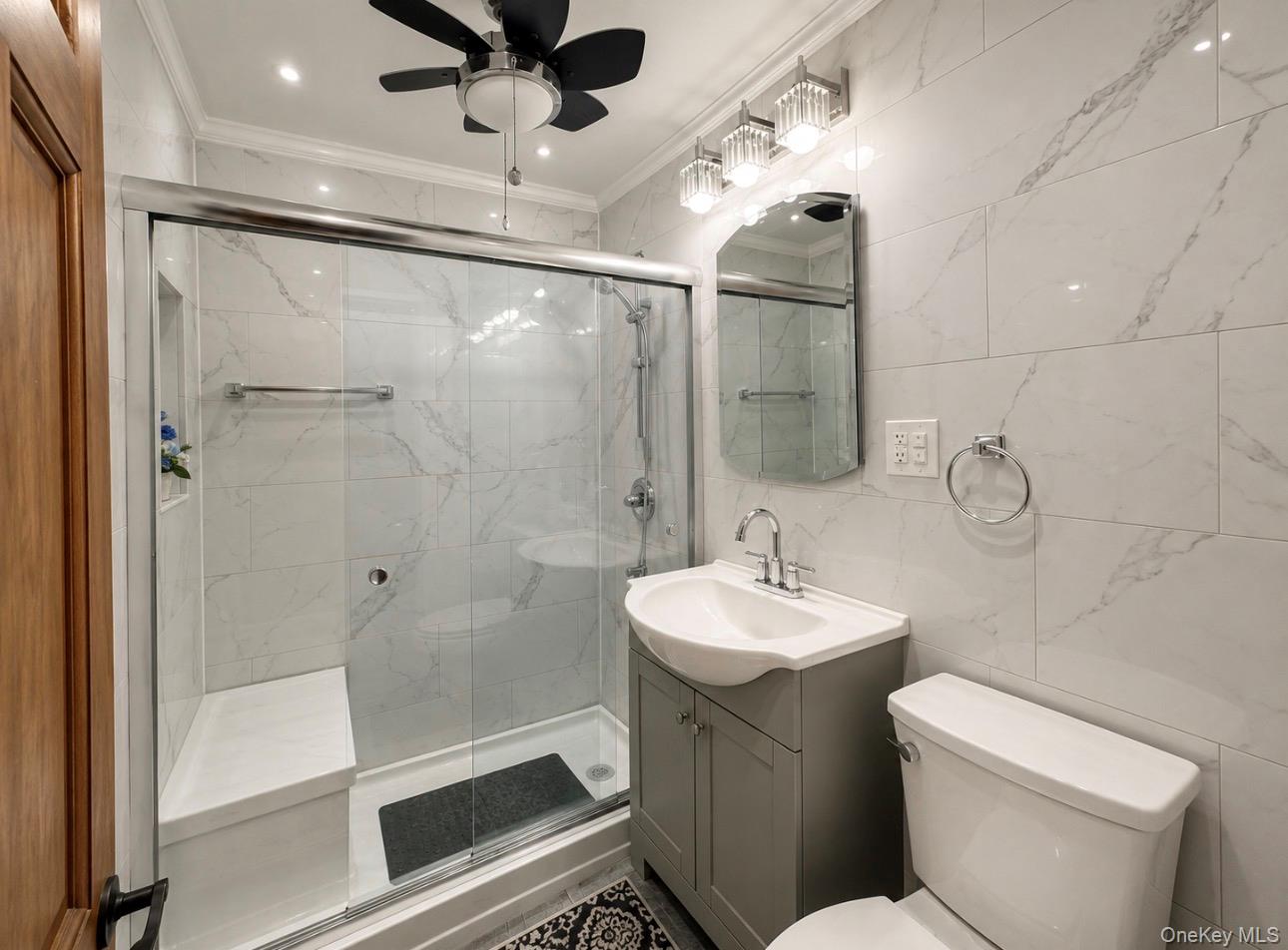 3520 Tryon Avenue, Unit 208 photo 14
