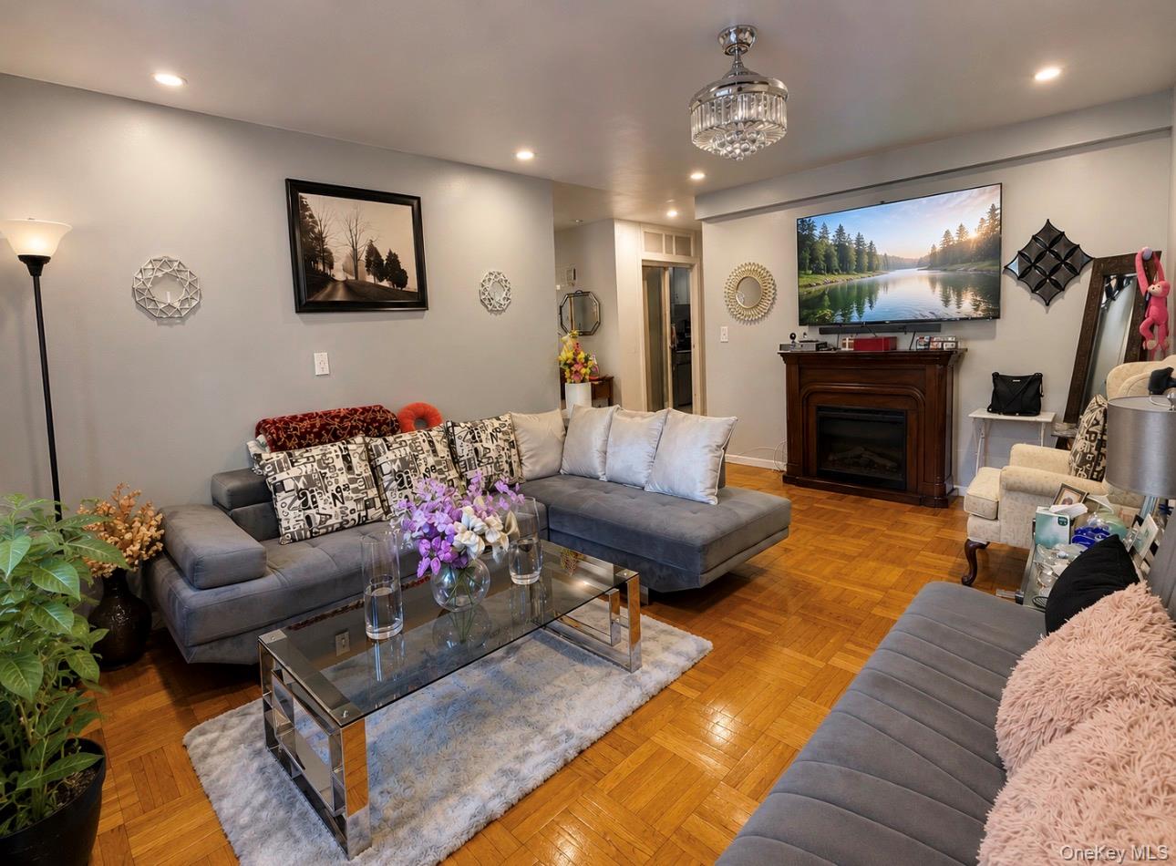 3520 Tryon Avenue, Unit 208 photo 12