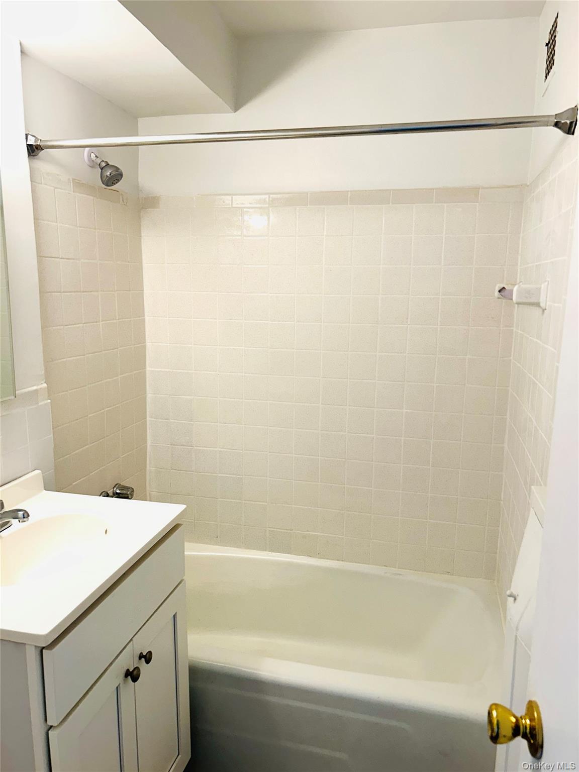 89-00 170 Street, Unit 5E photo 5