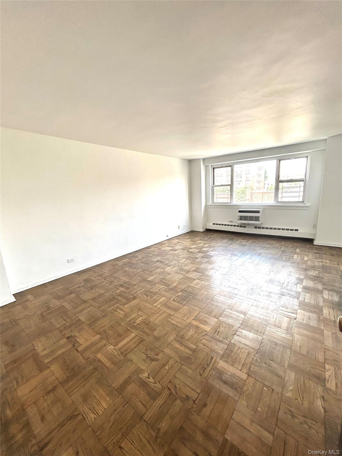 89-00 170 Street, Unit 5E photo 2