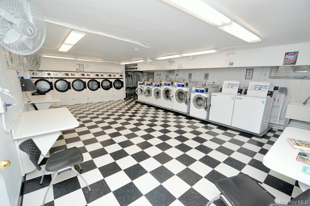253 Garth Road, Unit 6F photo 31