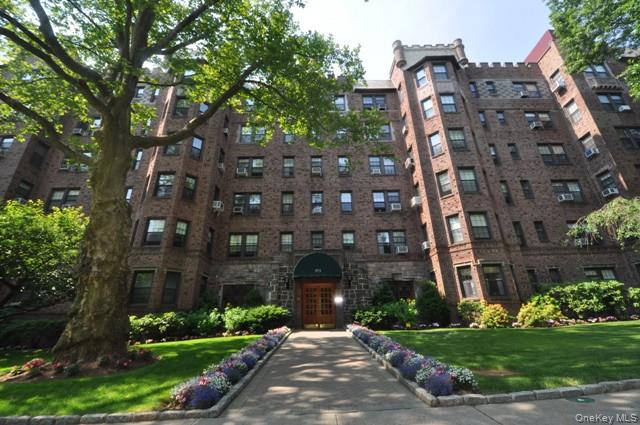 253 Garth Road, Unit 6F photo 4