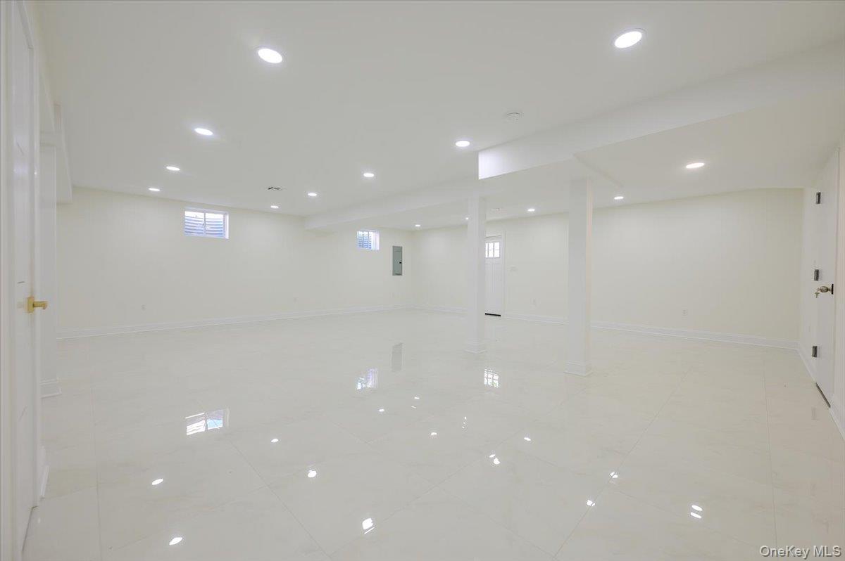 64 Landau Avenue – For Sale photo 31