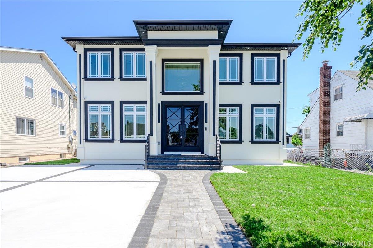 64 Landau Avenue – For Sale