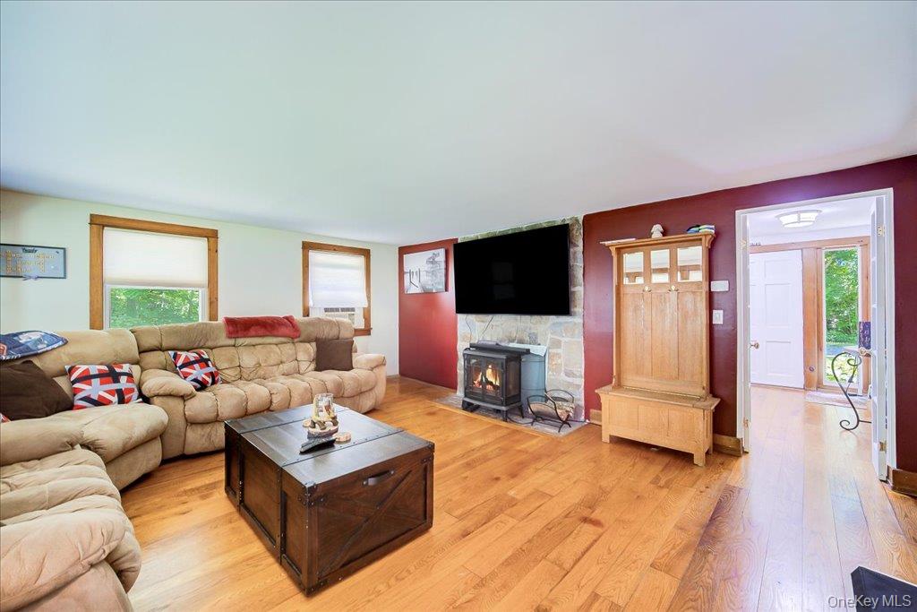 10-12 Woodlea Road – For Sale photo 9
