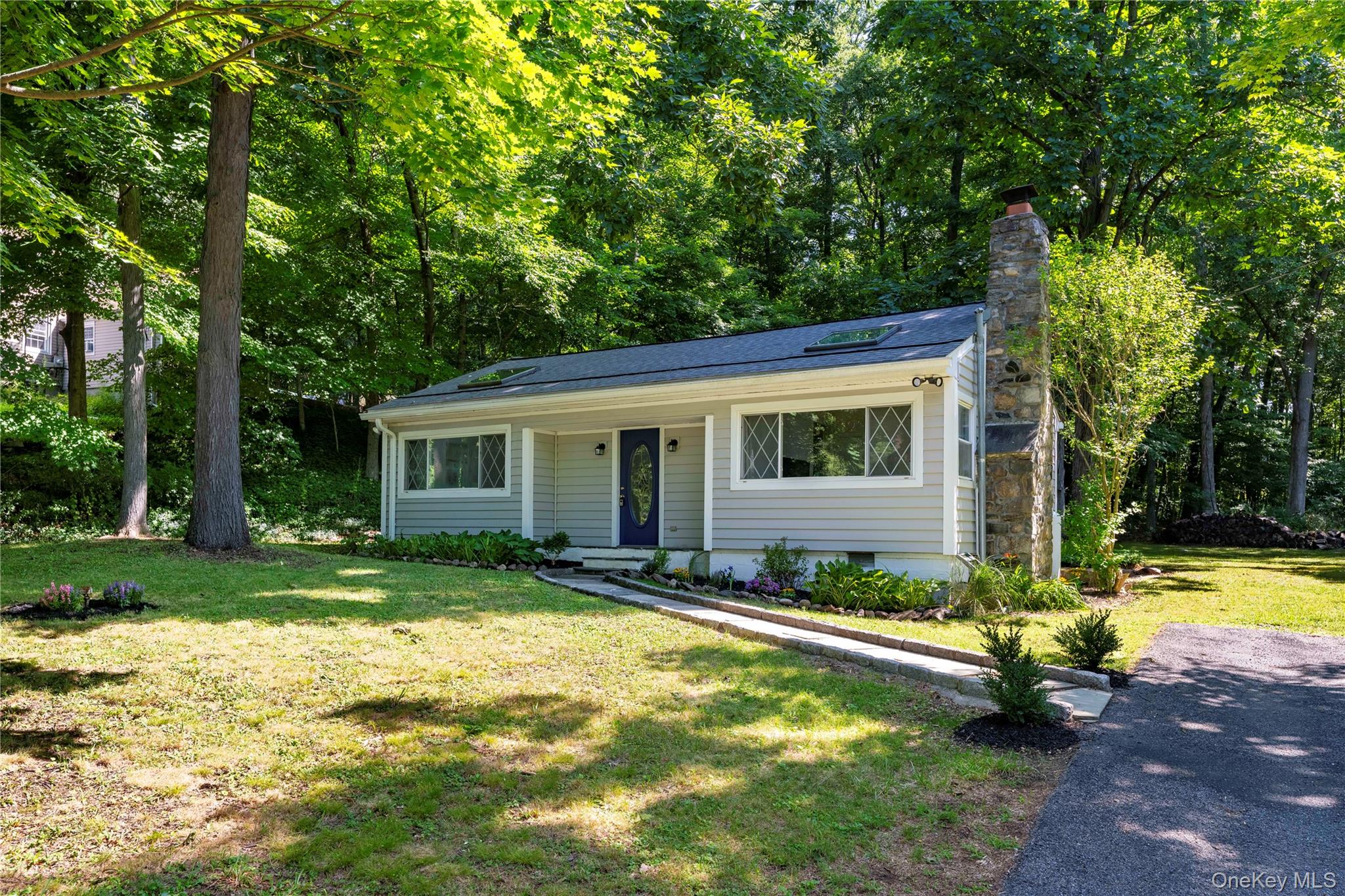 6 Hemlock Trail Court – For Sale
