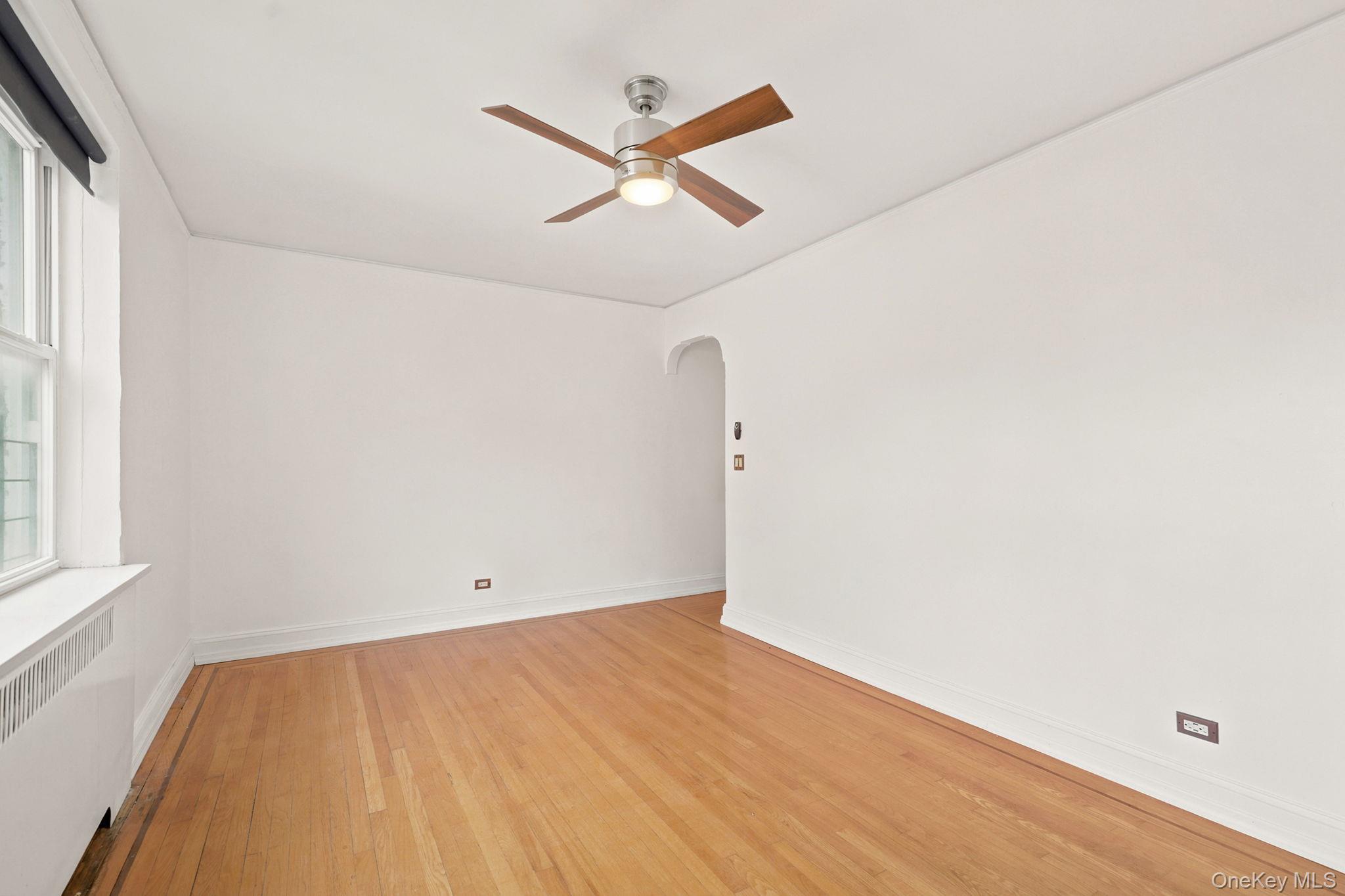 2160 Bronx Park East, Unit 6J photo 16