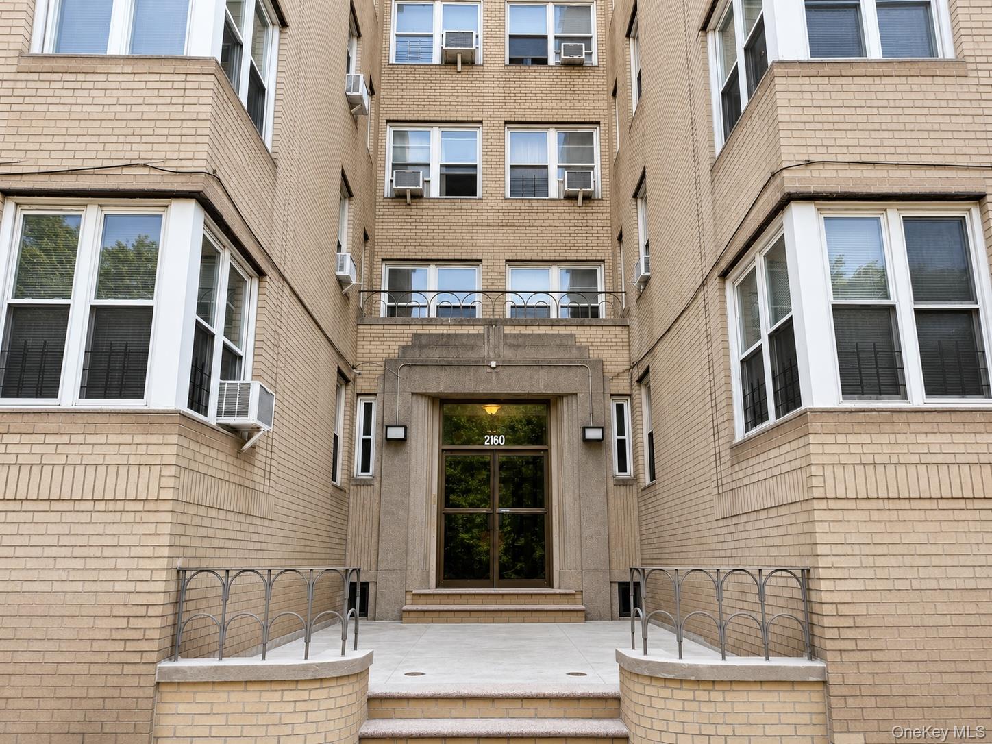 2160 Bronx Park East, Unit 6J