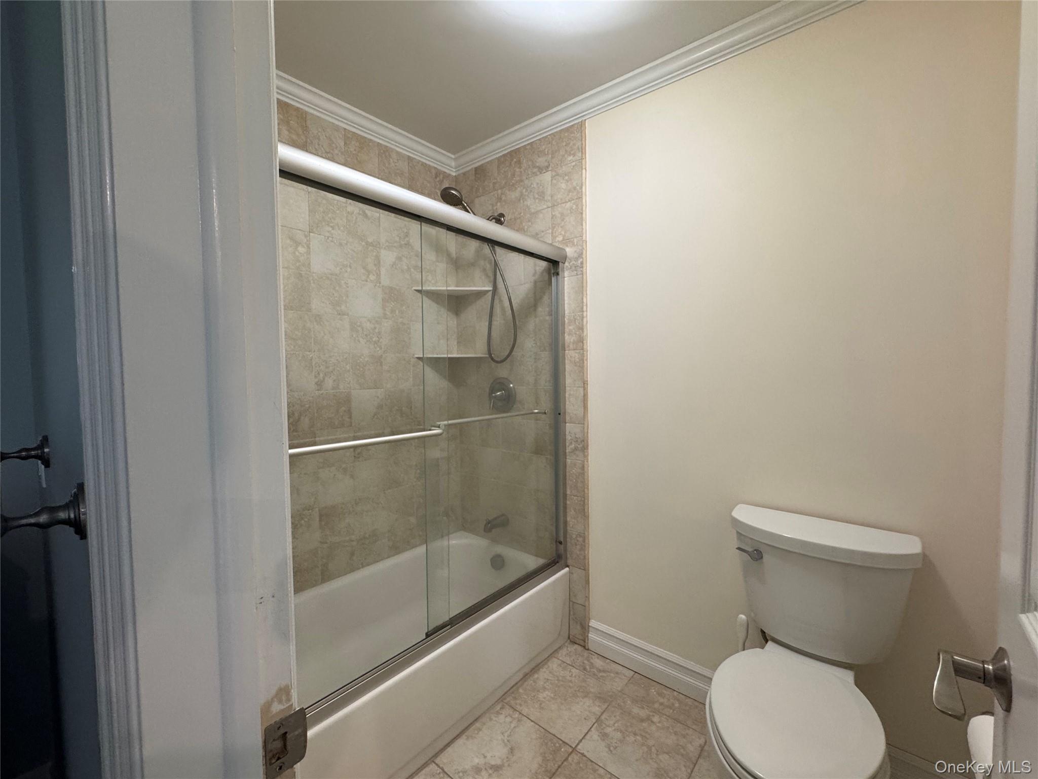 285 S Broadway, Unit D photo 17