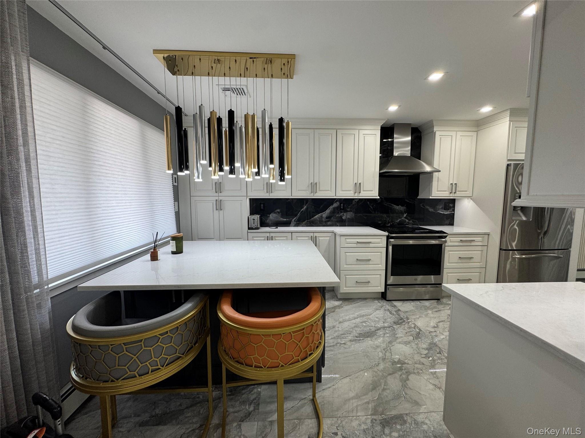 285 S Broadway, Unit D photo 5