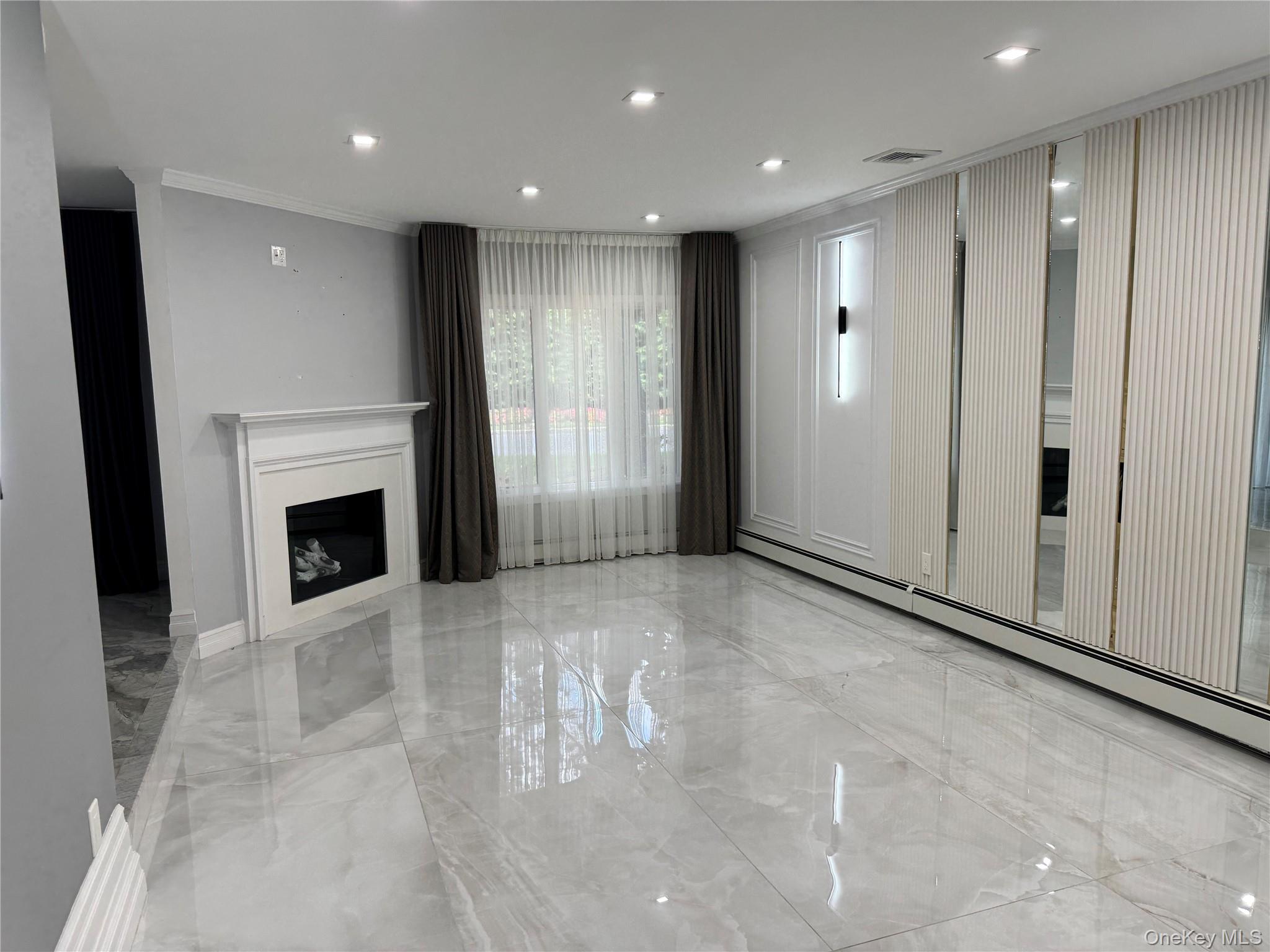 285 S Broadway, Unit D photo 8