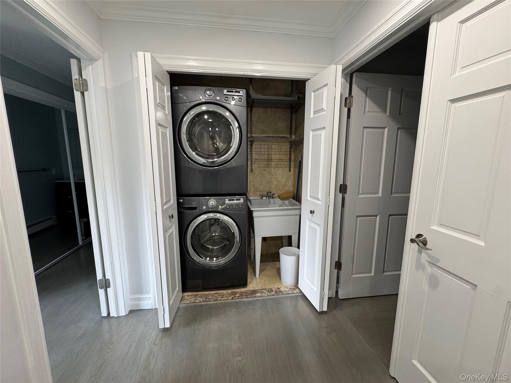 285 S Broadway, Unit D photo 18