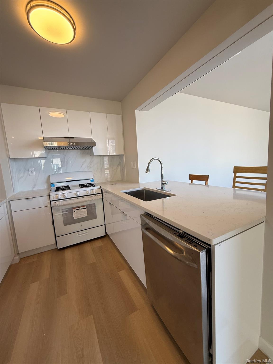 4231 Colden Street, Unit F7A photo 6