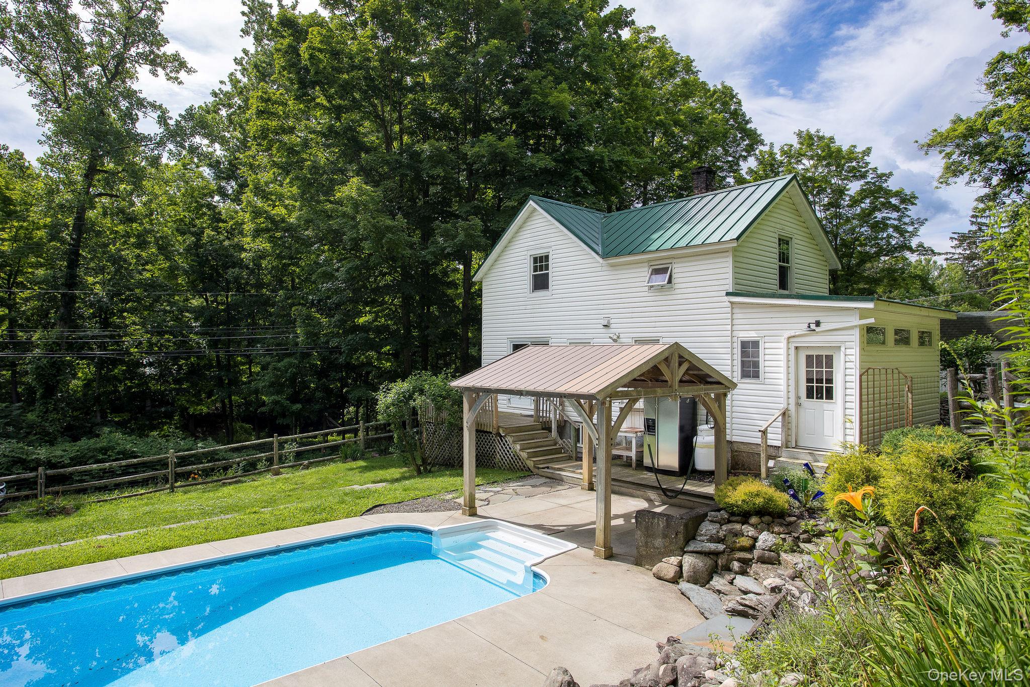 390 Water Street – For Sale photo 6