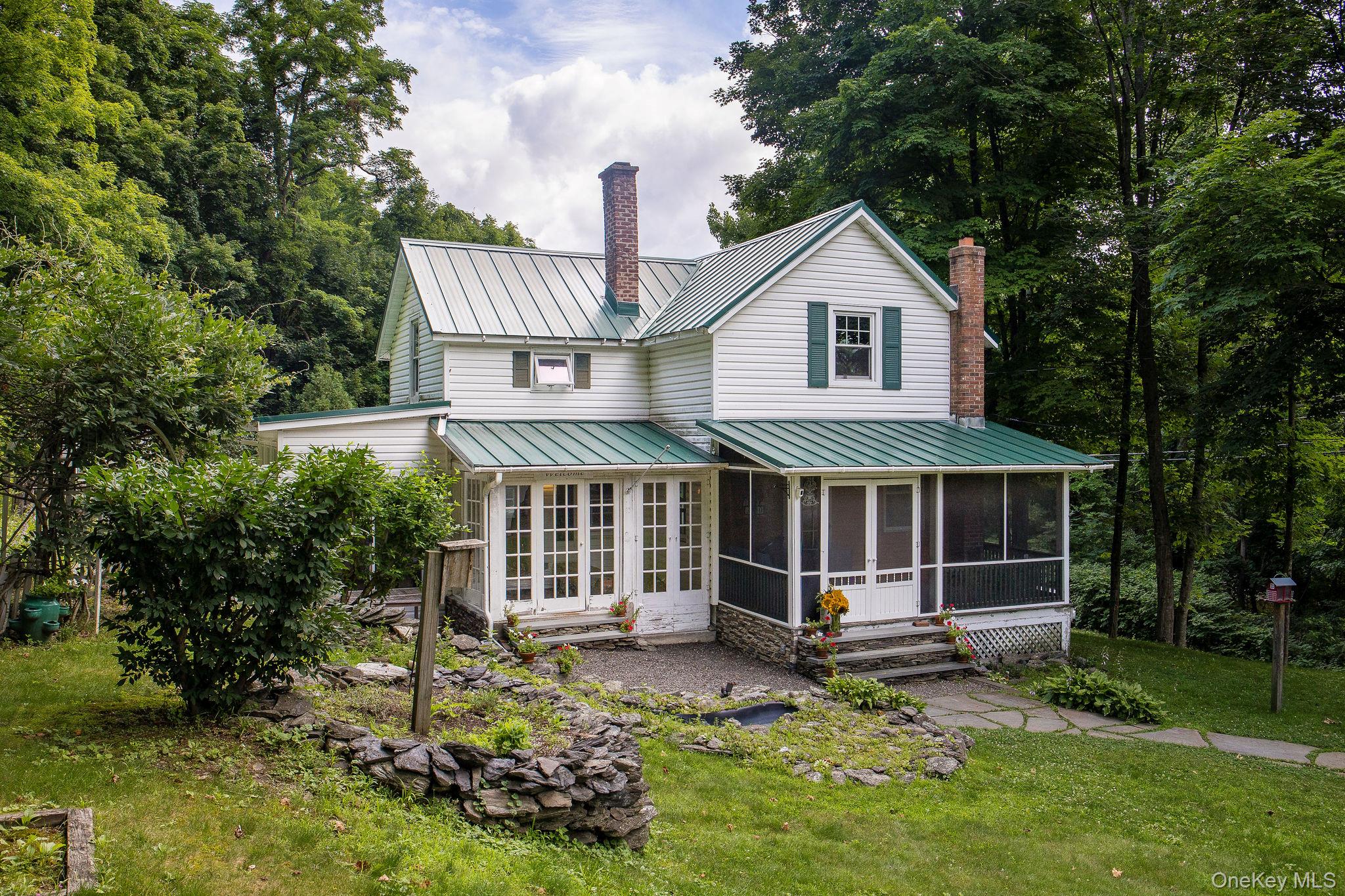 390 Water Street – For Sale photo 3