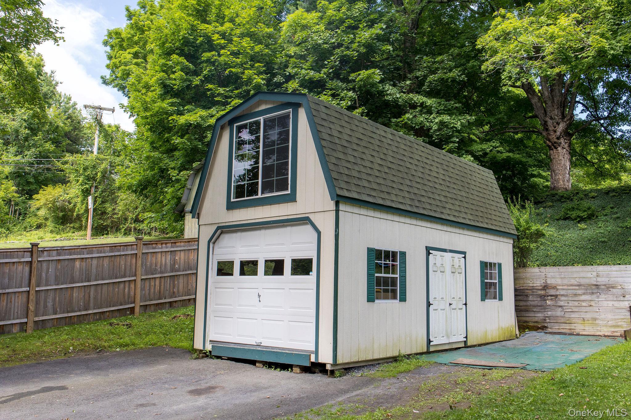 390 Water Street – For Sale photo 32