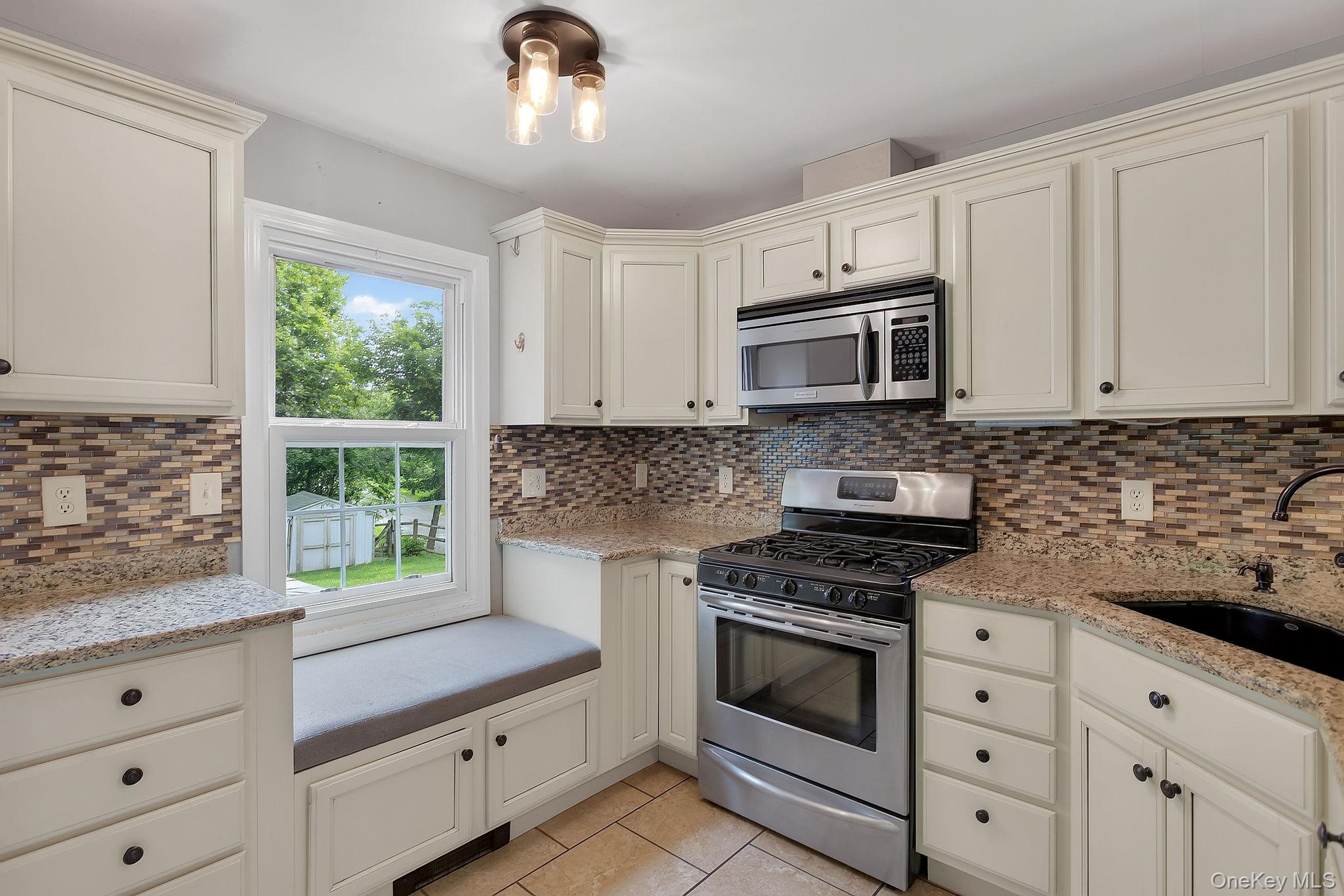390 Water Street – For Sale photo 17