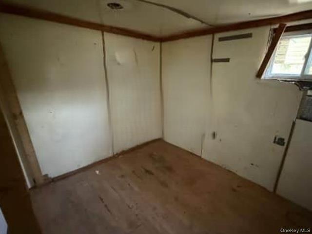 23 Travis Ave – For Sale photo 5