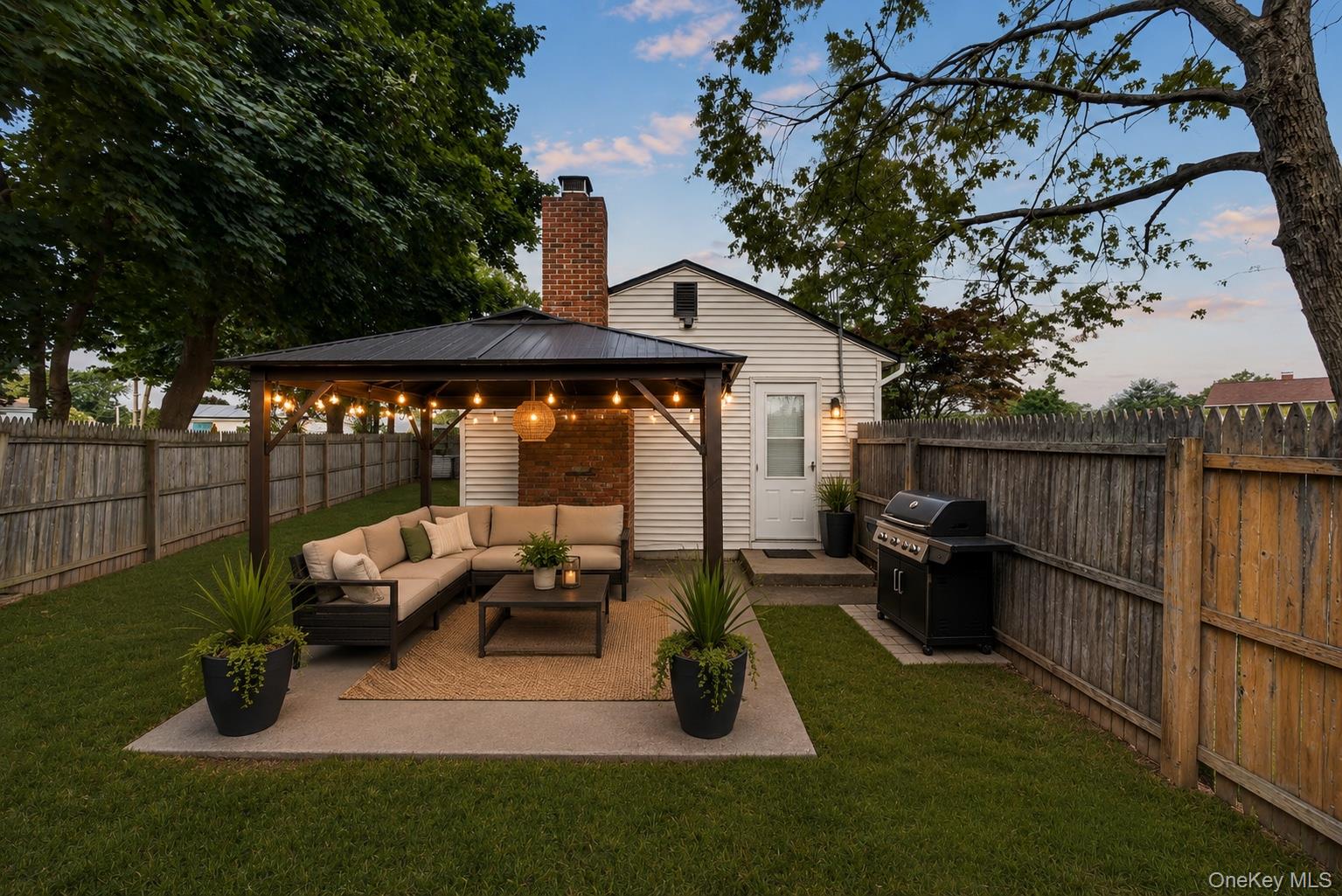 2602 Knickerbocker Avenue – For Sale photo 29