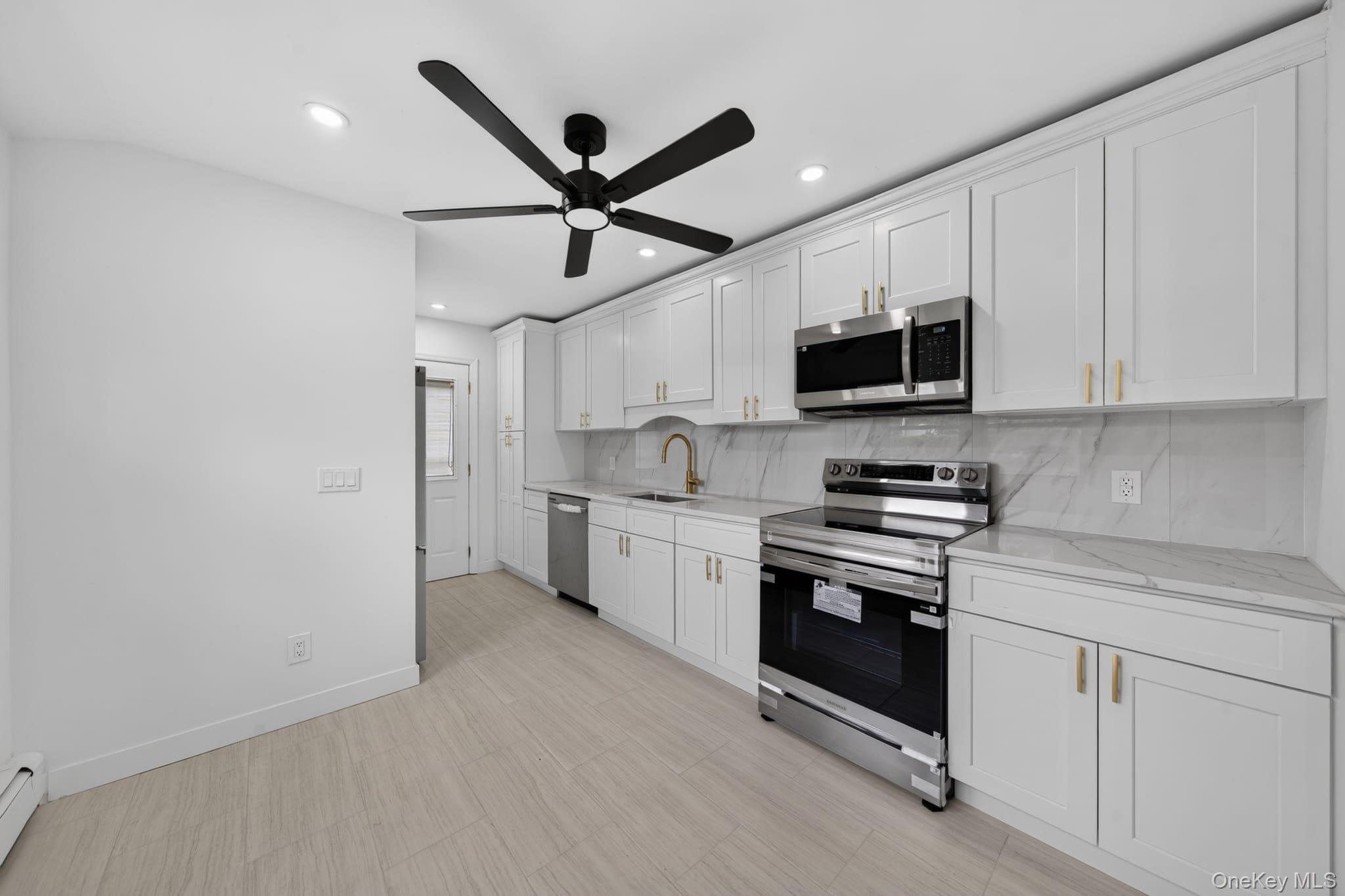 2602 Knickerbocker Avenue – For Sale photo 8