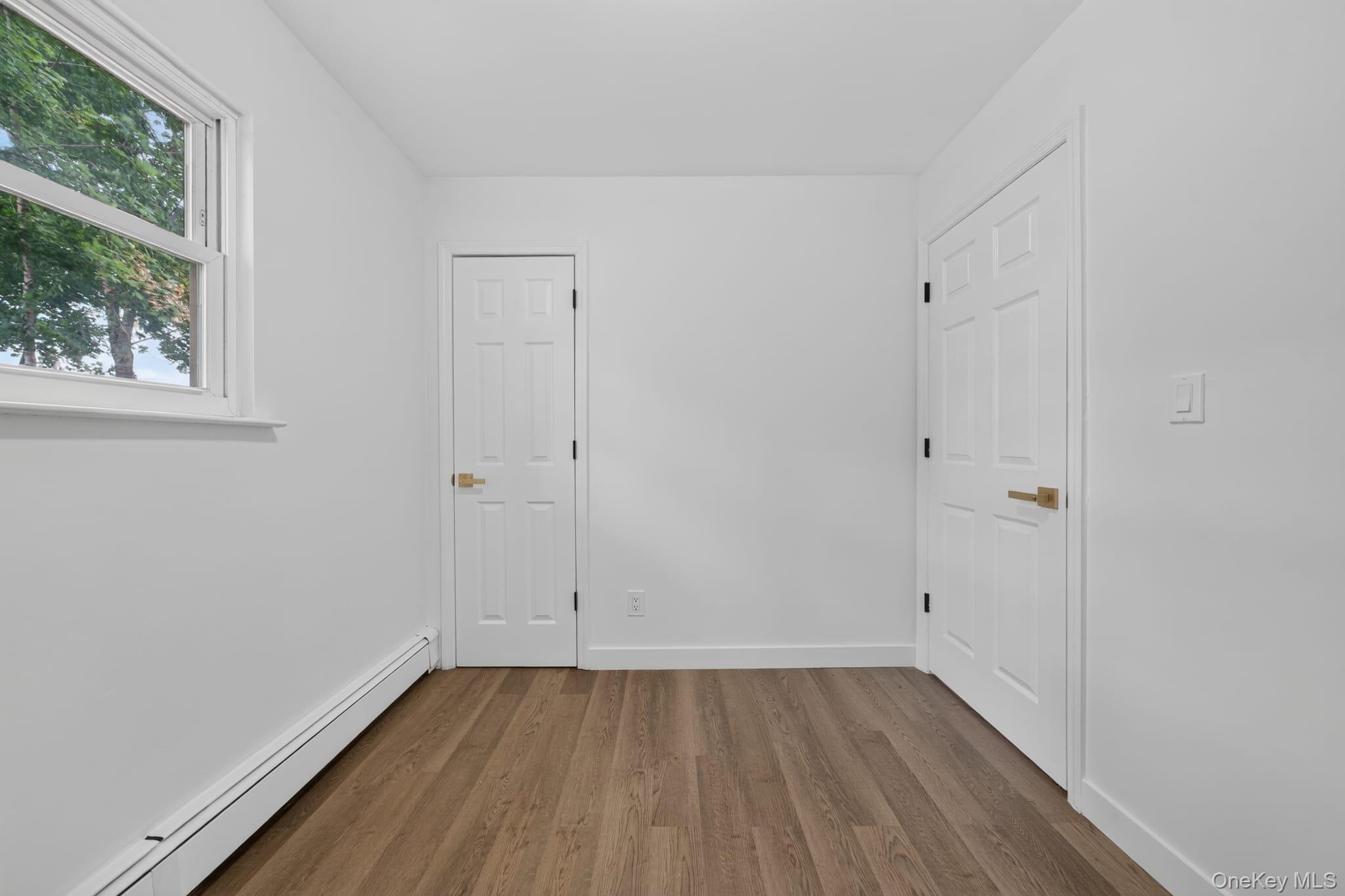 2602 Knickerbocker Avenue – For Sale photo 21