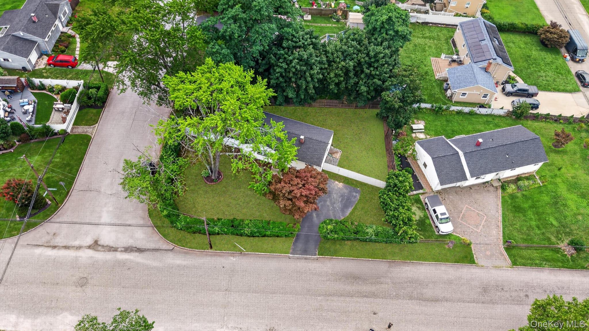 2602 Knickerbocker Avenue – For Sale photo 33
