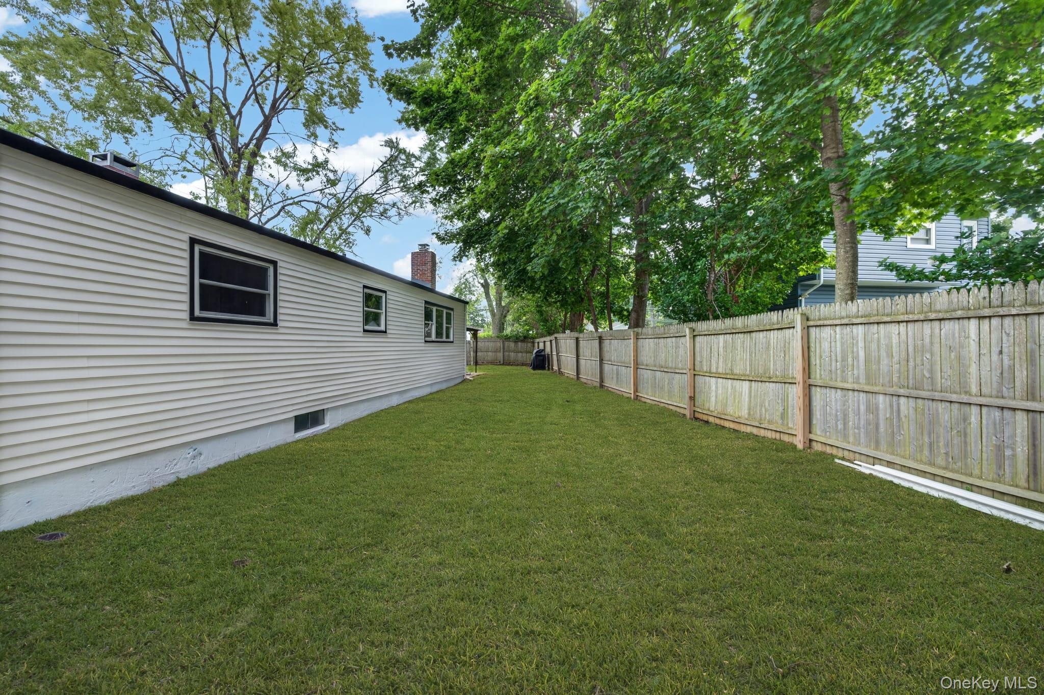 2602 Knickerbocker Avenue – For Sale photo 30