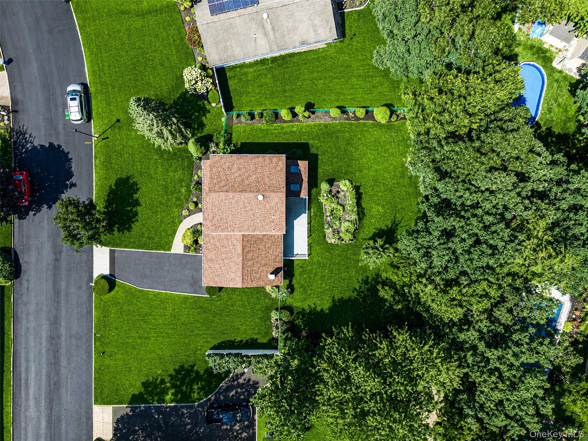 35 Royalston Lane – For Sale photo 9