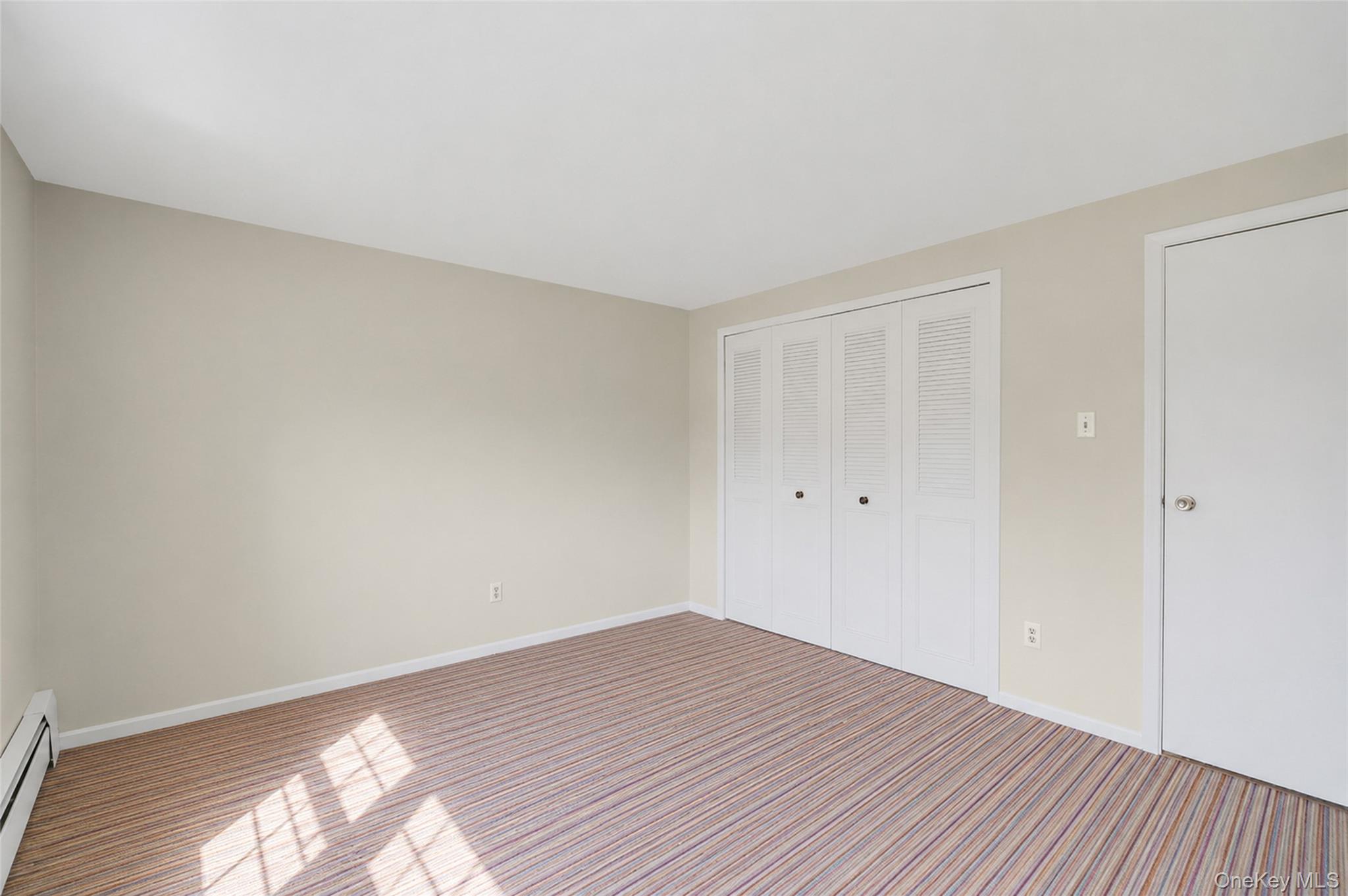 35 Royalston Lane – For Sale photo 35