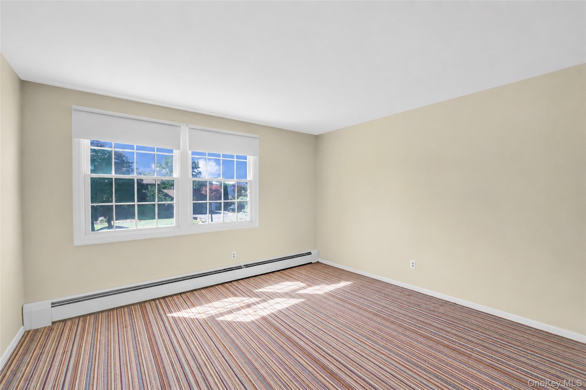 35 Royalston Lane – For Sale photo 36