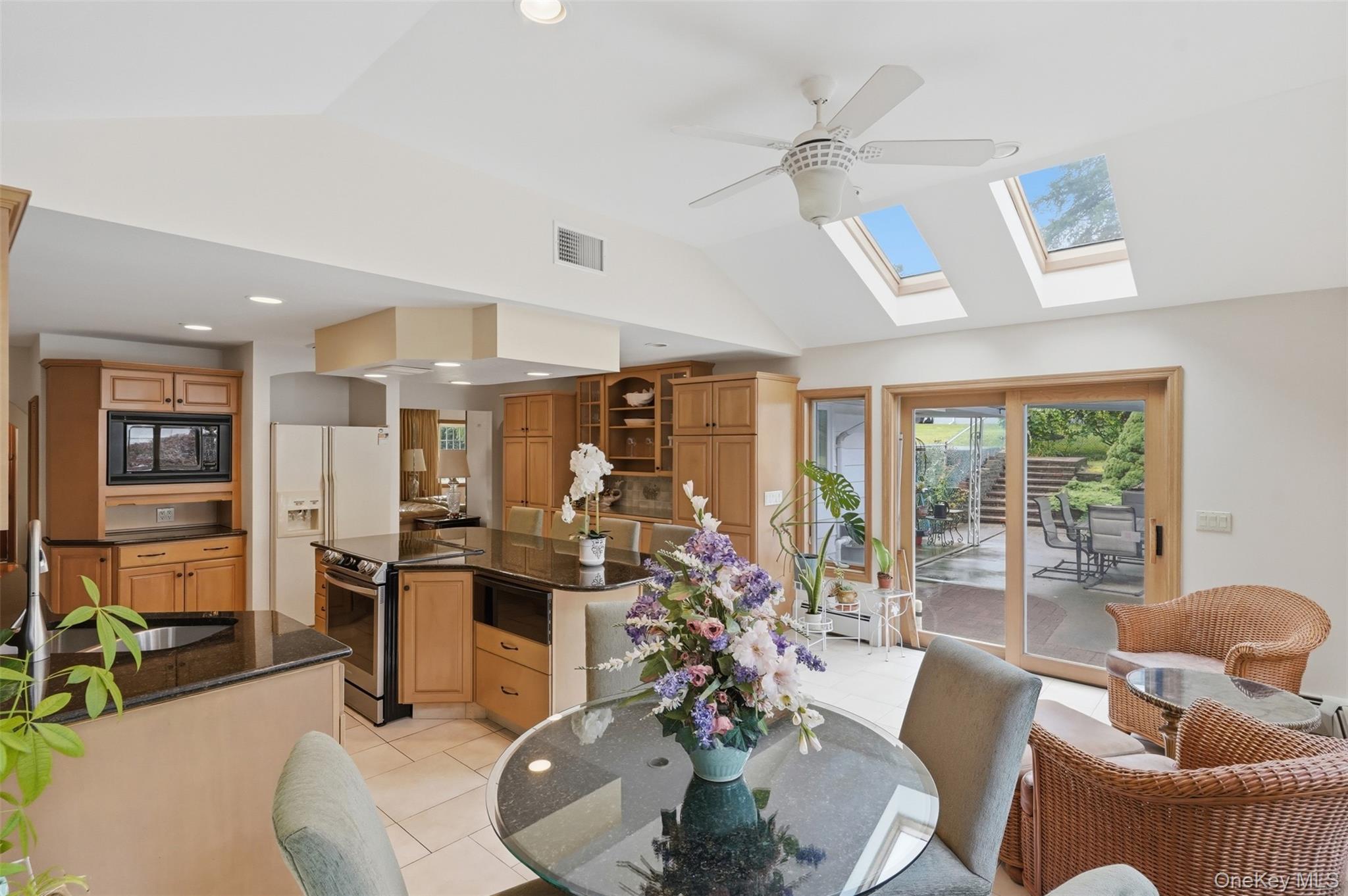 8 Boulder Road – For Sale photo 8