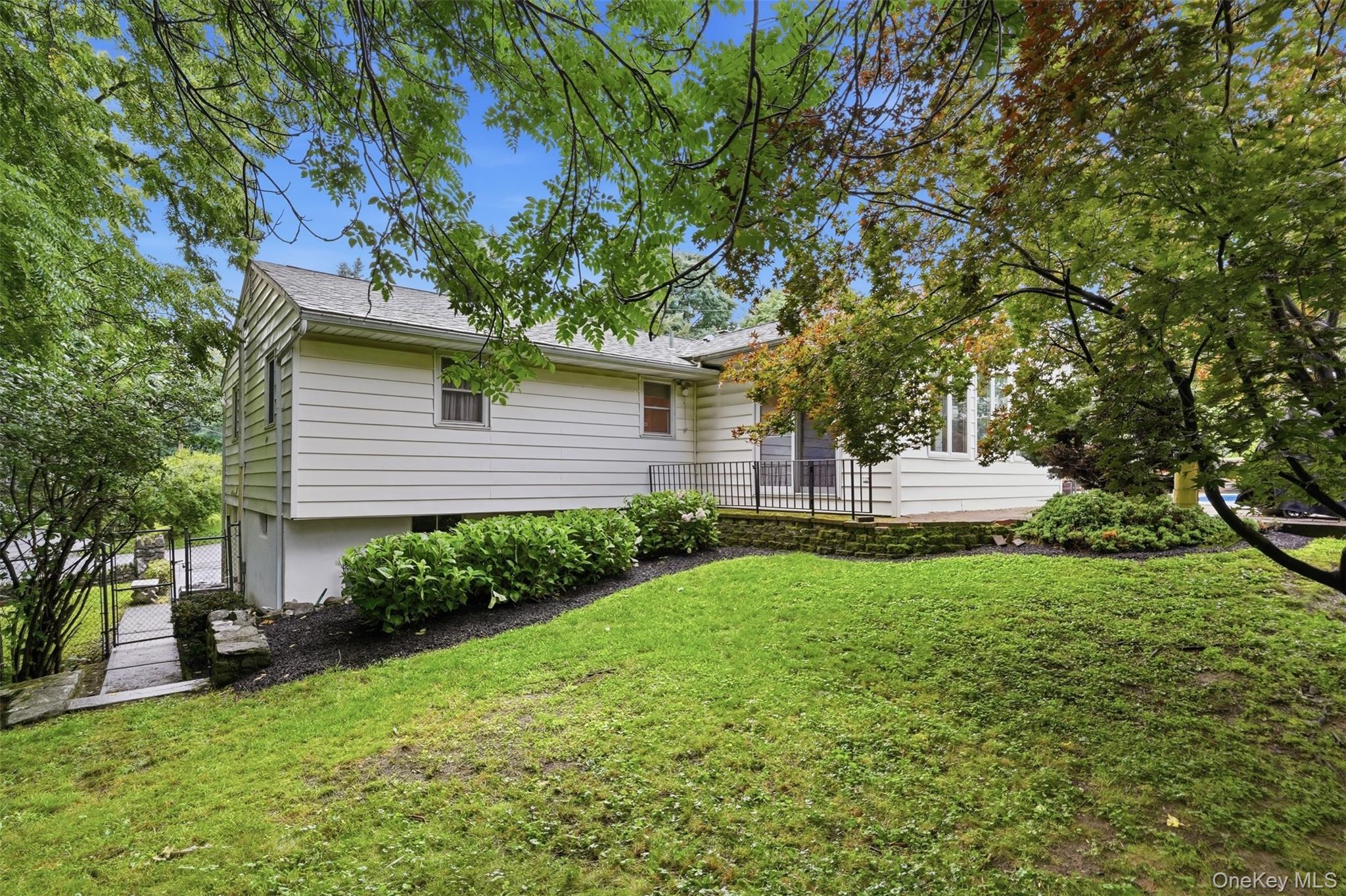 8 Boulder Road – For Sale photo 22