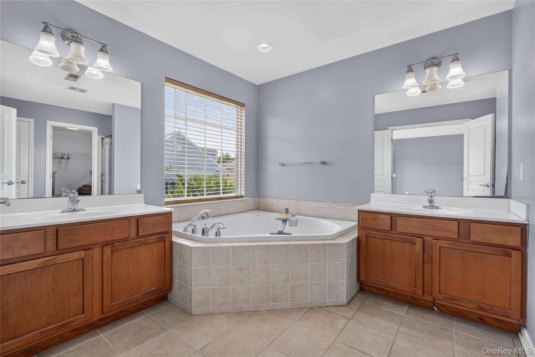 30 Banbury Way, Unit 1204 photo 32