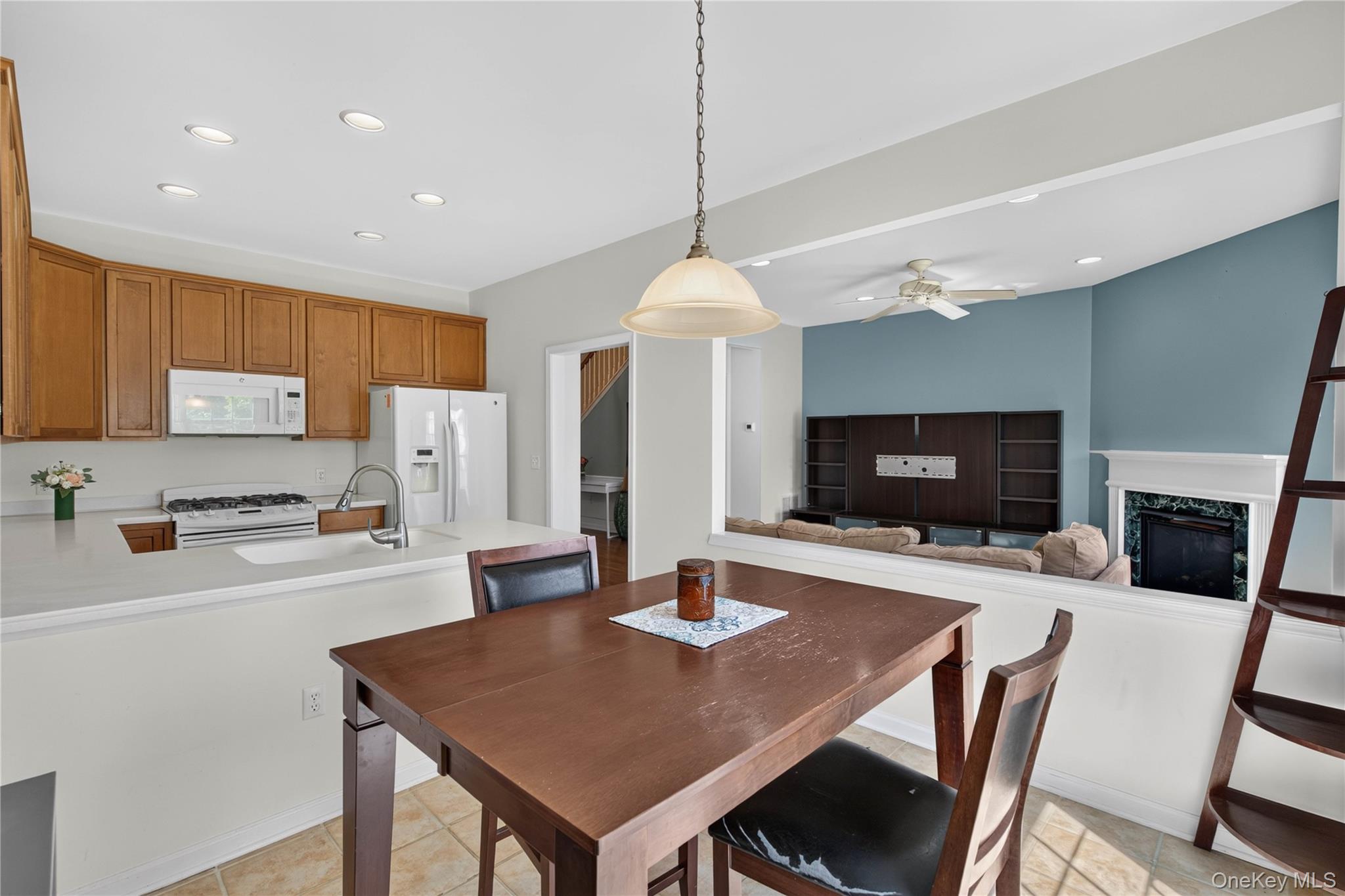 30 Banbury Way, Unit 1204 photo 20