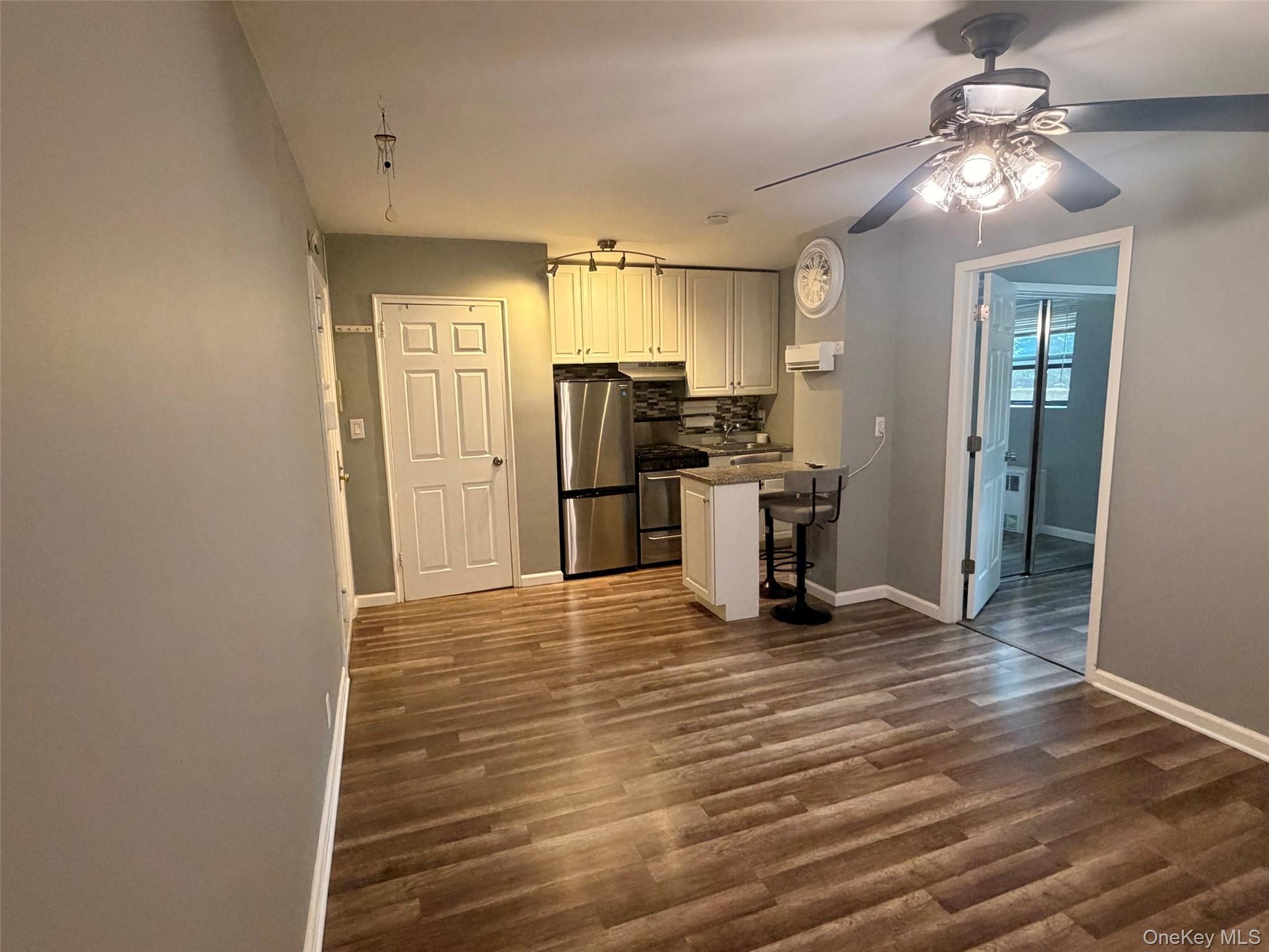 20 Shady Glen Court, Unit H photo 5