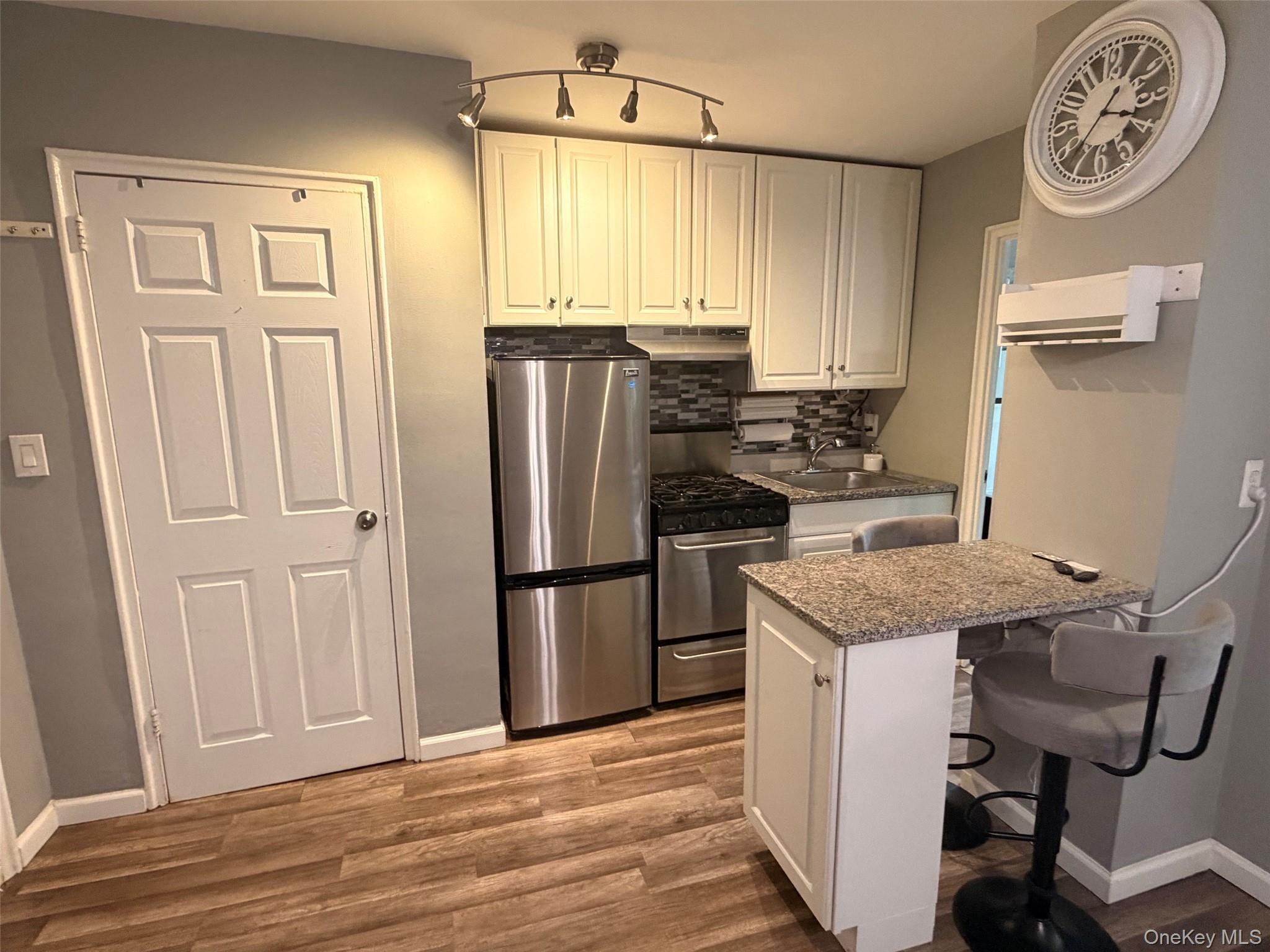 20 Shady Glen Court, Unit H photo 8