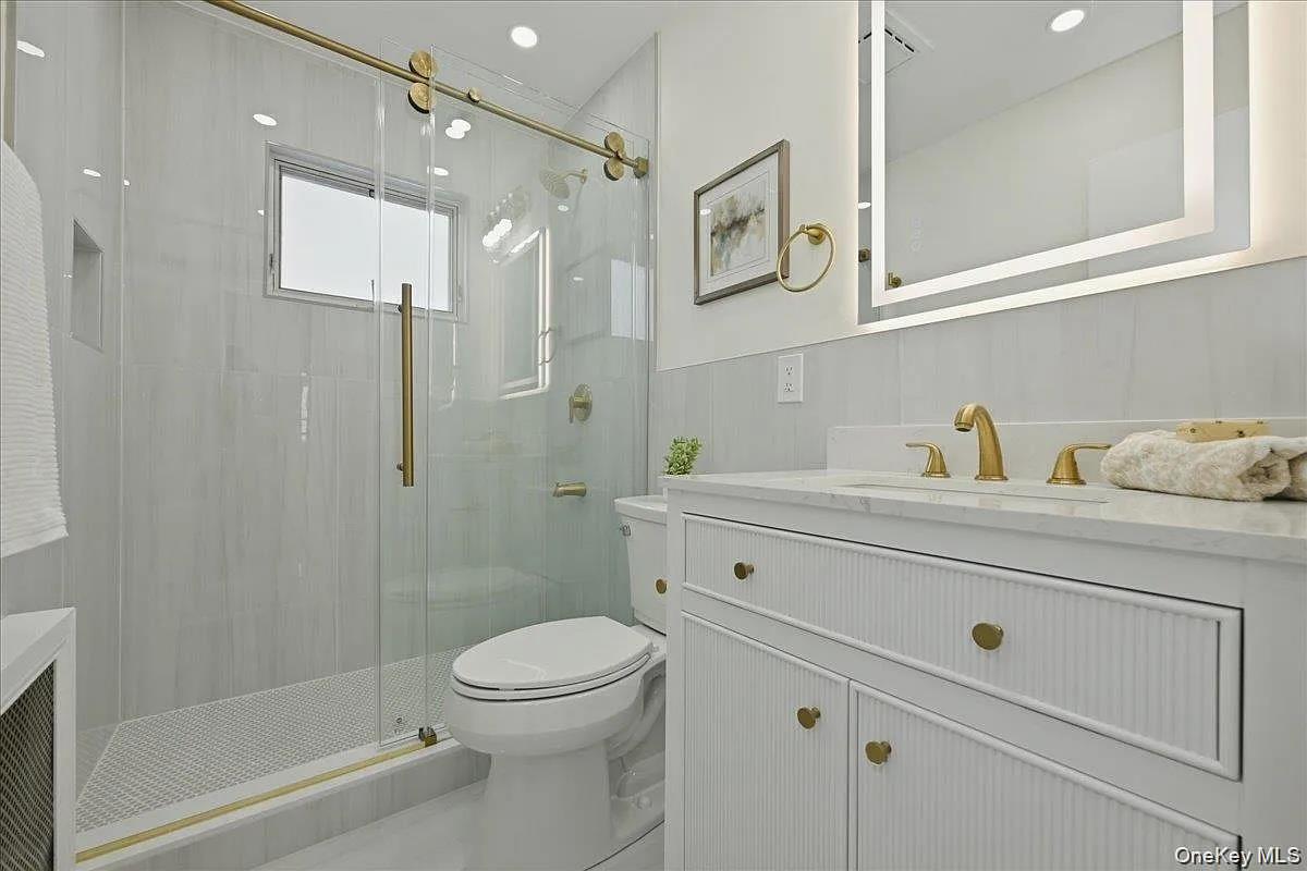 84 N Fordham Road – For Sale photo 13