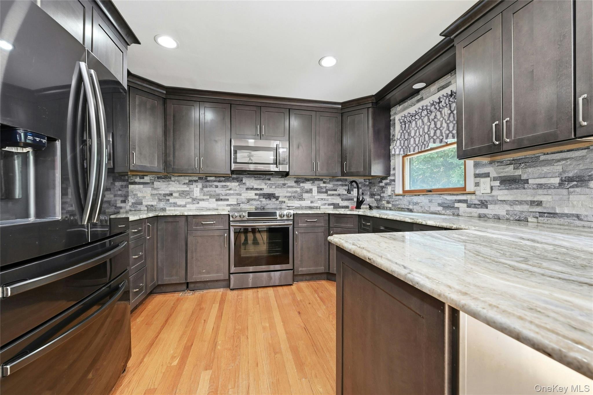 28 Twilight Road – For Sale photo 4