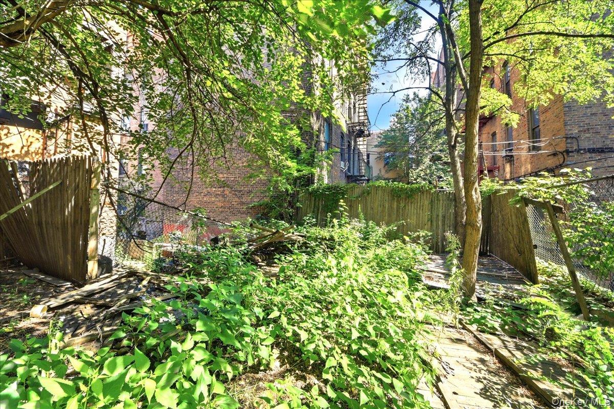 918 Summit Avenue – For Sale photo 23