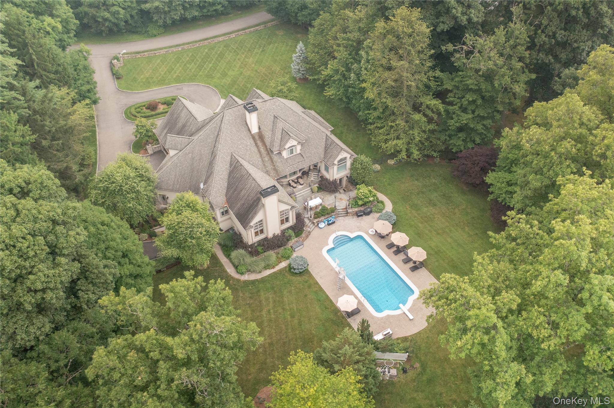 8 Bridey Lane – For Sale photo 4