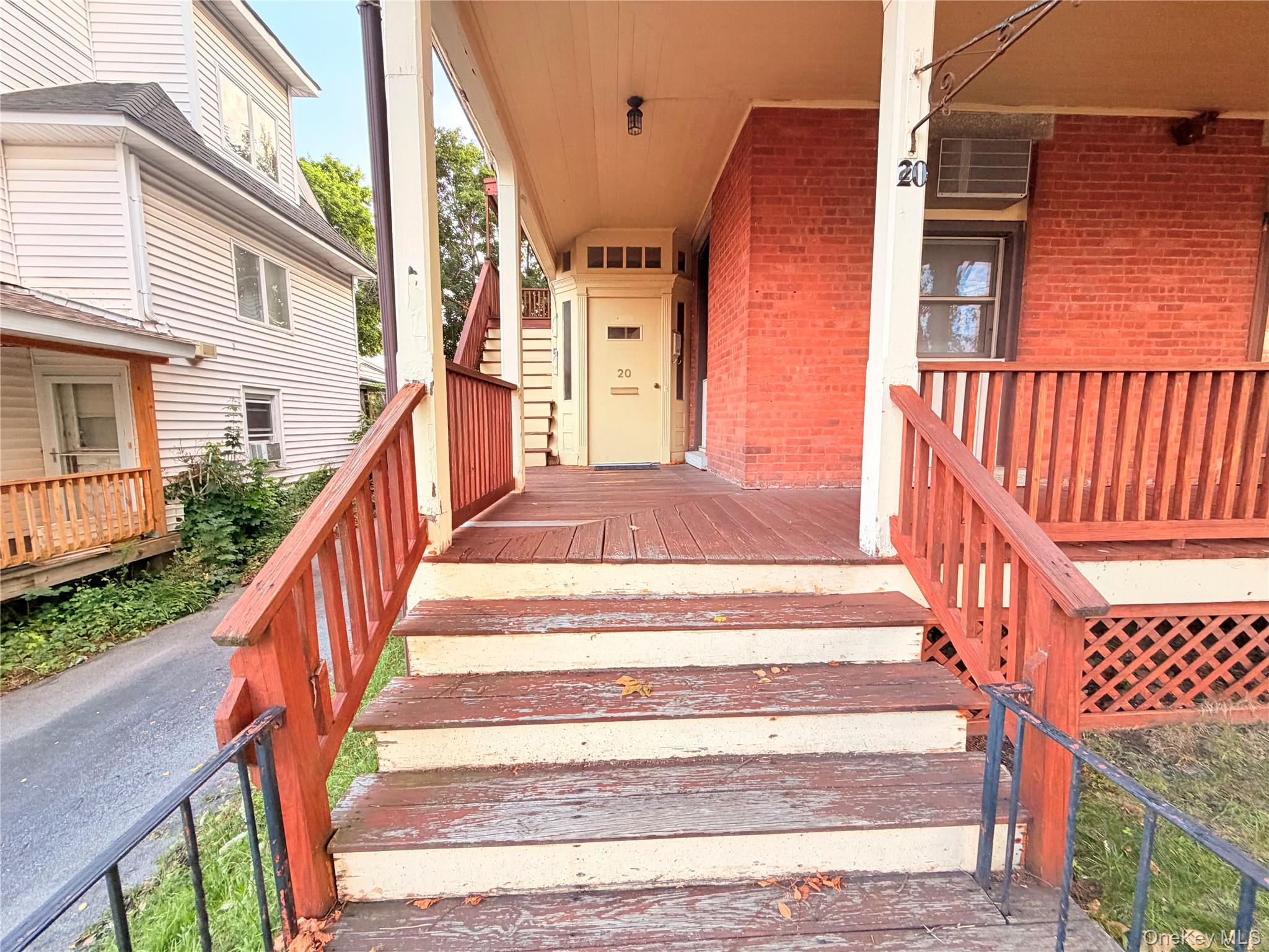 20 Roberts Street – For Rent photo 3