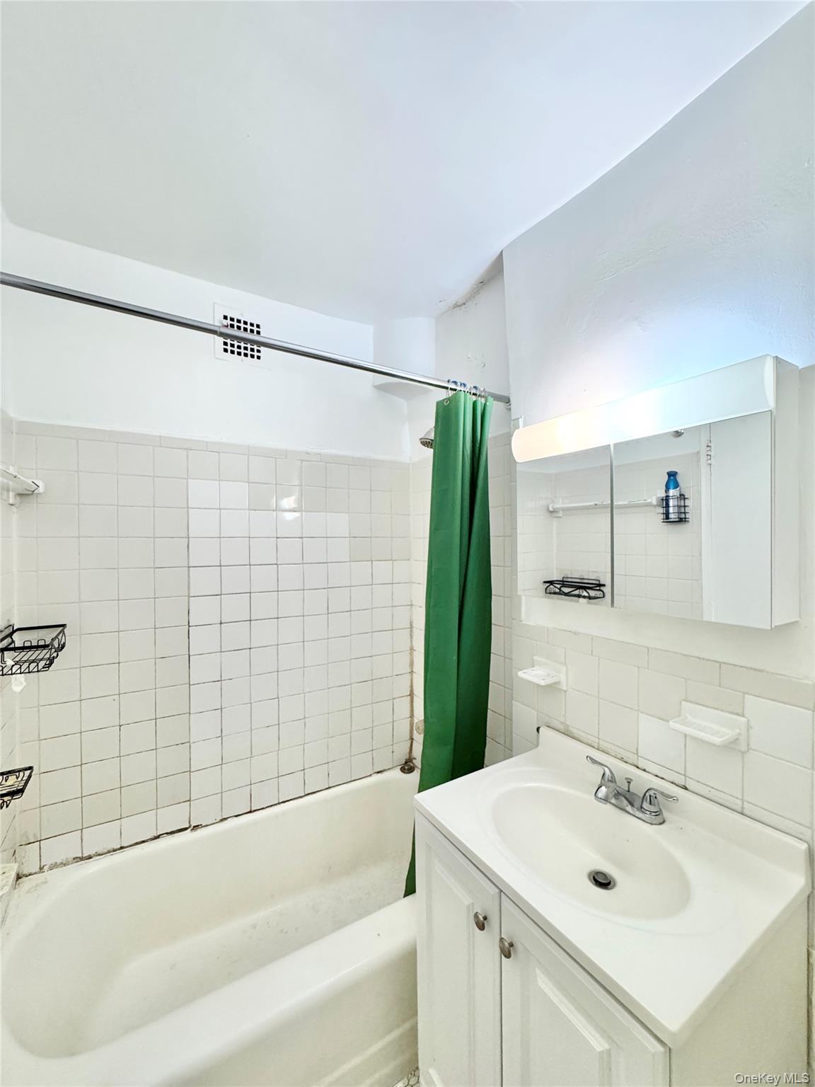83-25 Vietor Avenue, Unit 5C photo 9