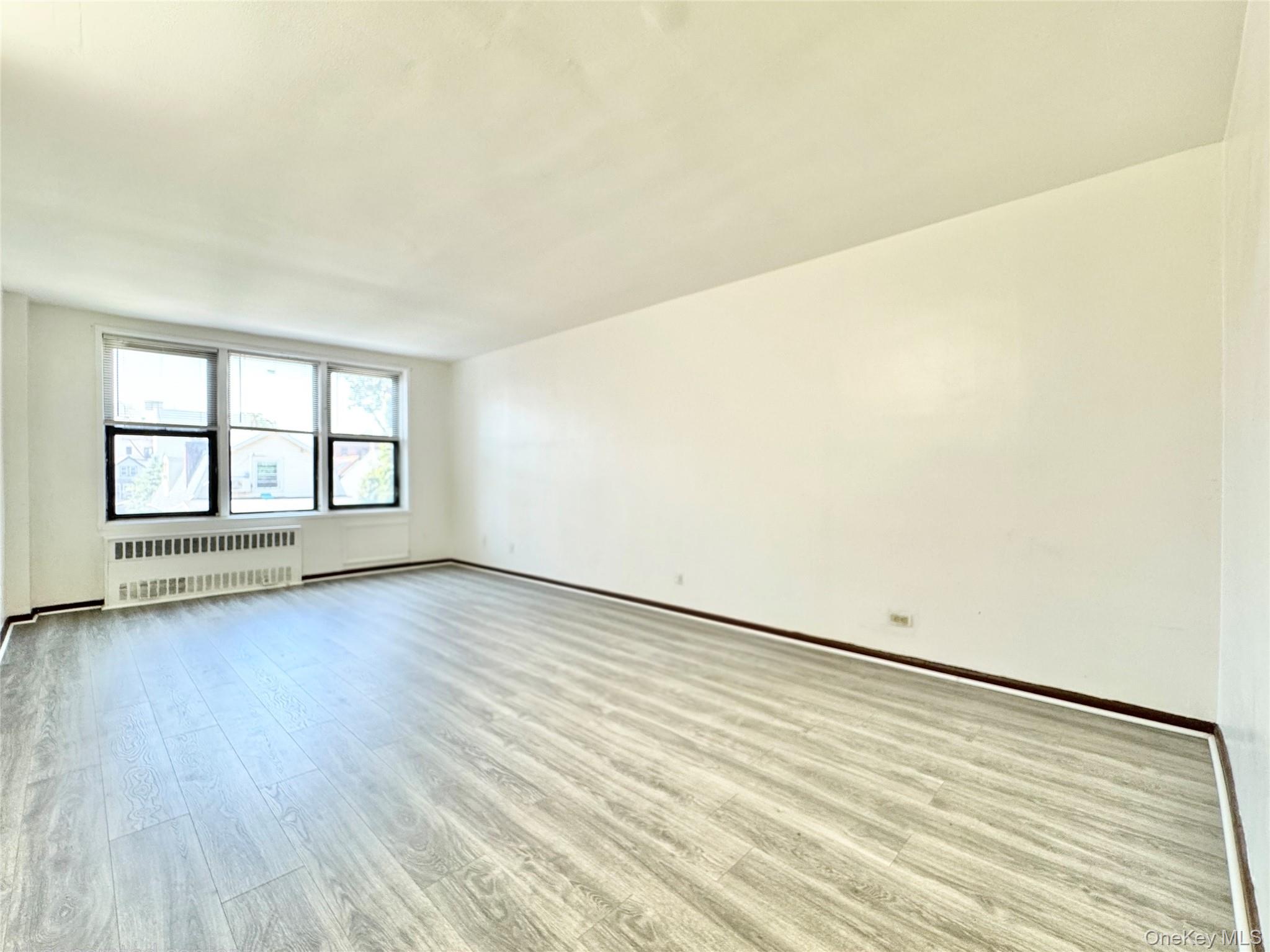 83-25 Vietor Avenue, Unit 5C photo 3