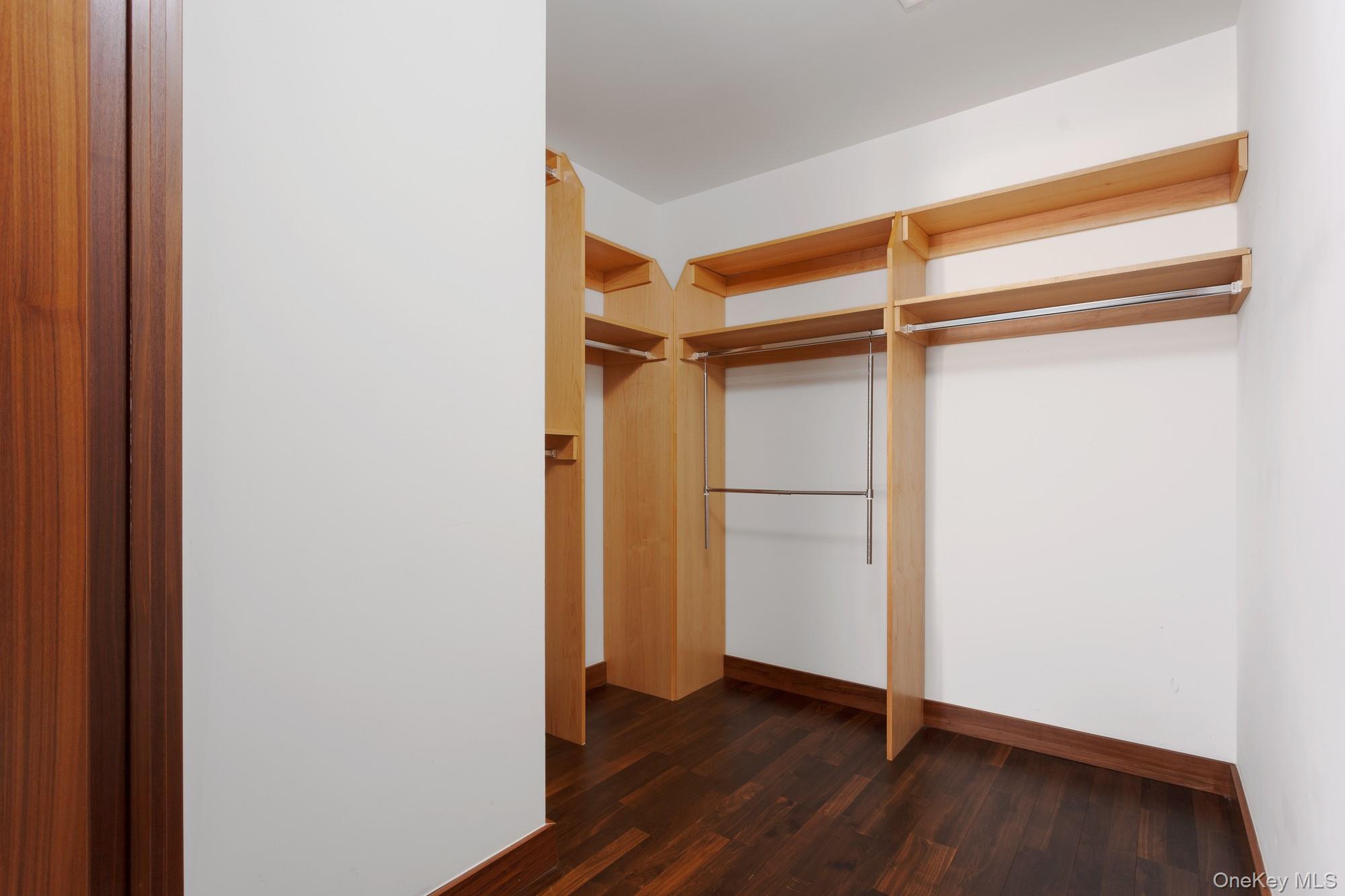 400 Fifth Avenue – For Sale photo 13